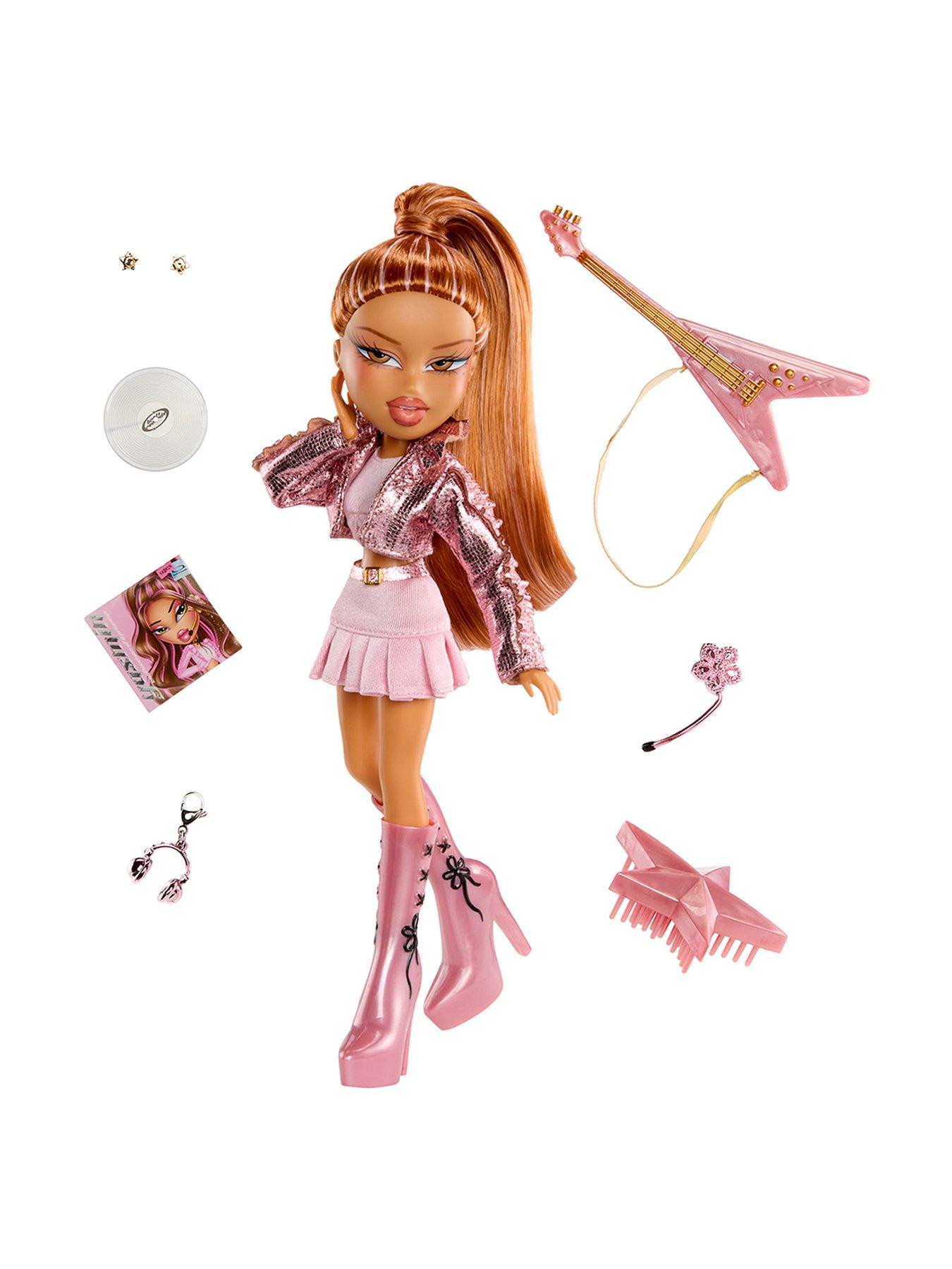 Image 5 of 7 of Bratz Pop Starz Doll - Yasmin