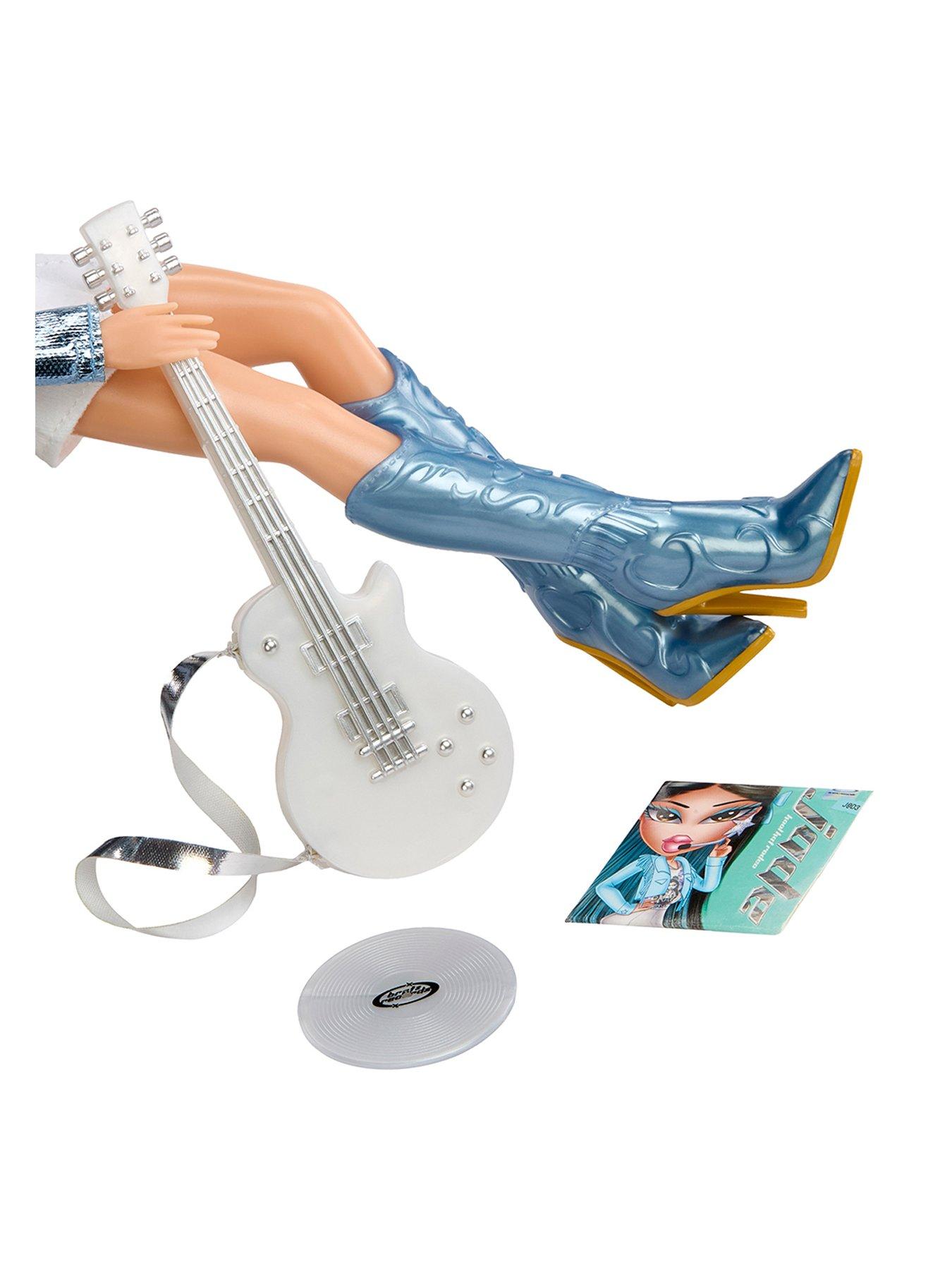  image of bratz-pop-starz-doll-jade