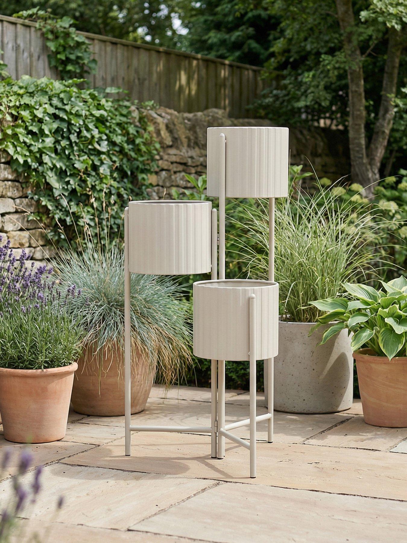 Scottish Everlastings Set of 3 Indoor/Outdoor Beige Planters