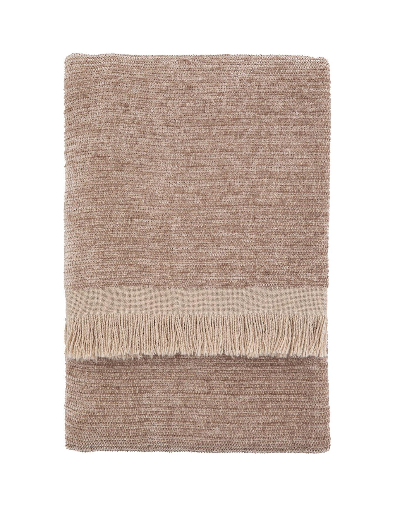 stillFront image of gallery-direct-willow-chenille-throw-natural-1300x1700mm
