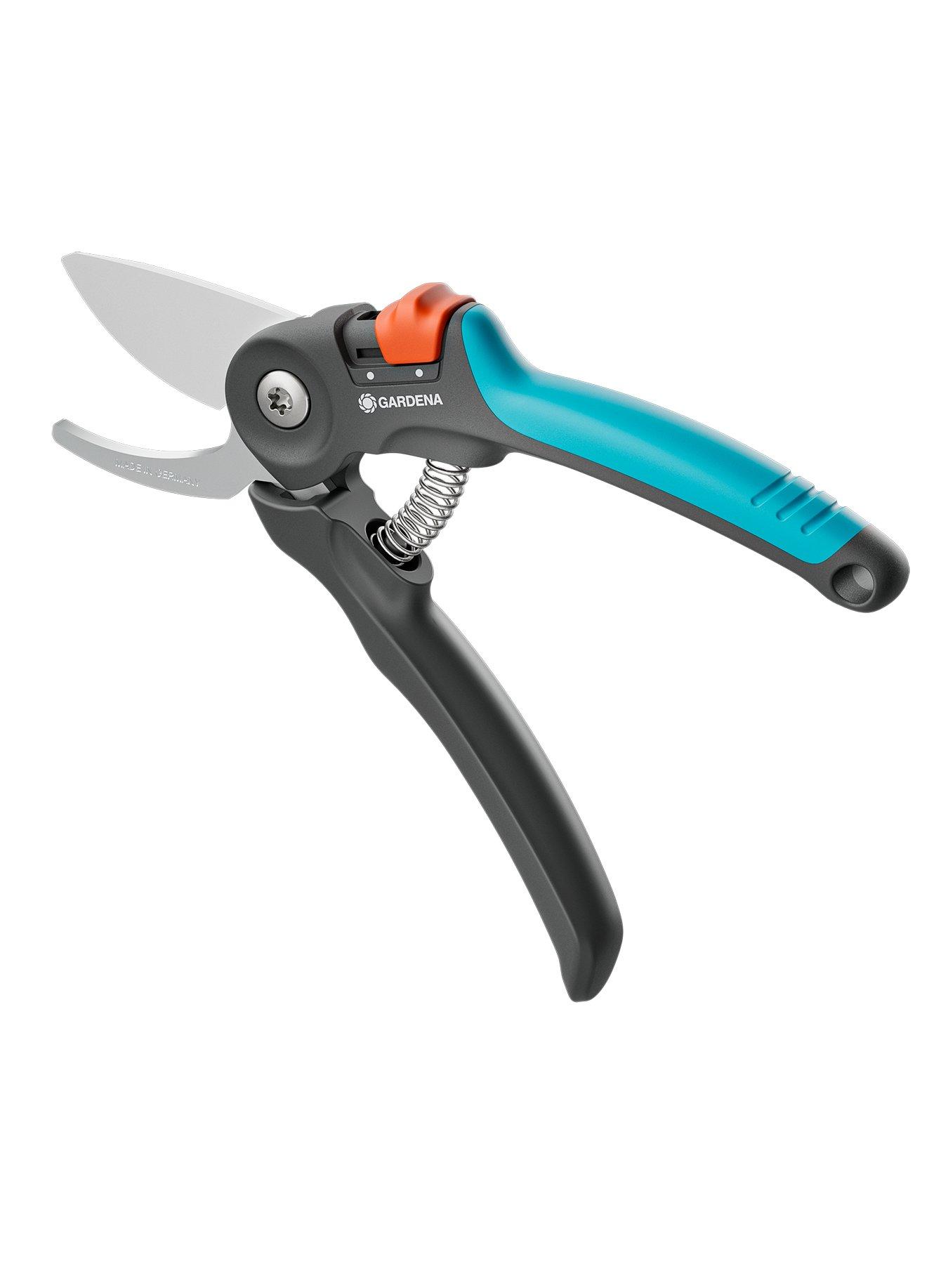 Image 2 of 7 of Gardena PremiumCut Secateurs - Fresh Wood