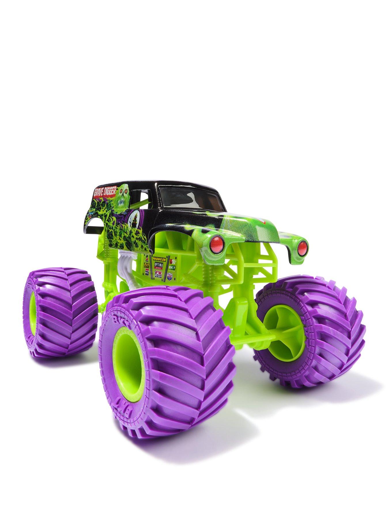 Image 1 of 5 of Monster Jam Grave Digger 1:24 Solid (M24)