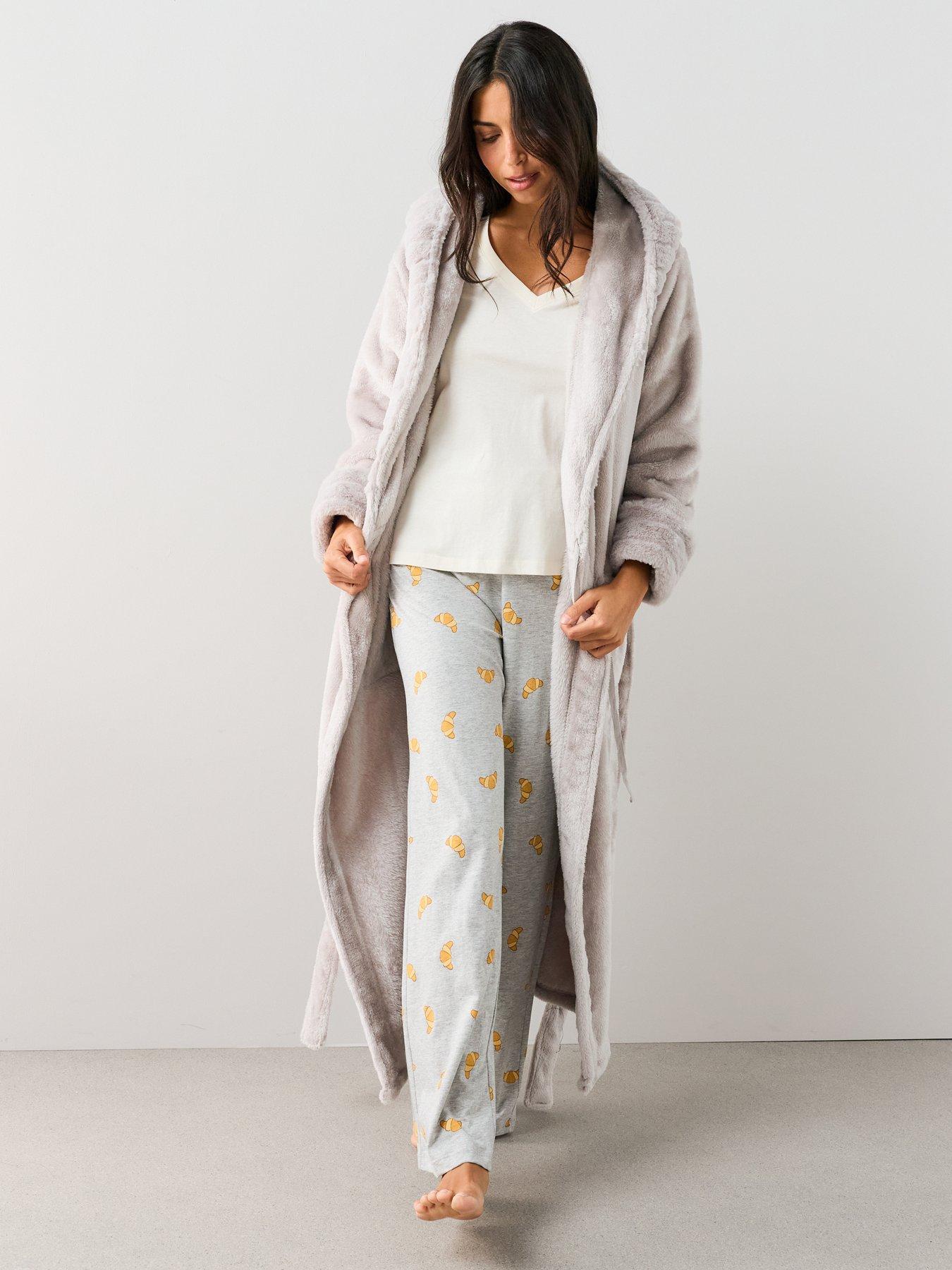 Image 4 of 7 of The Very Collection Croissant Print V Neck Tshirt And Wide Leg Pyjama Set