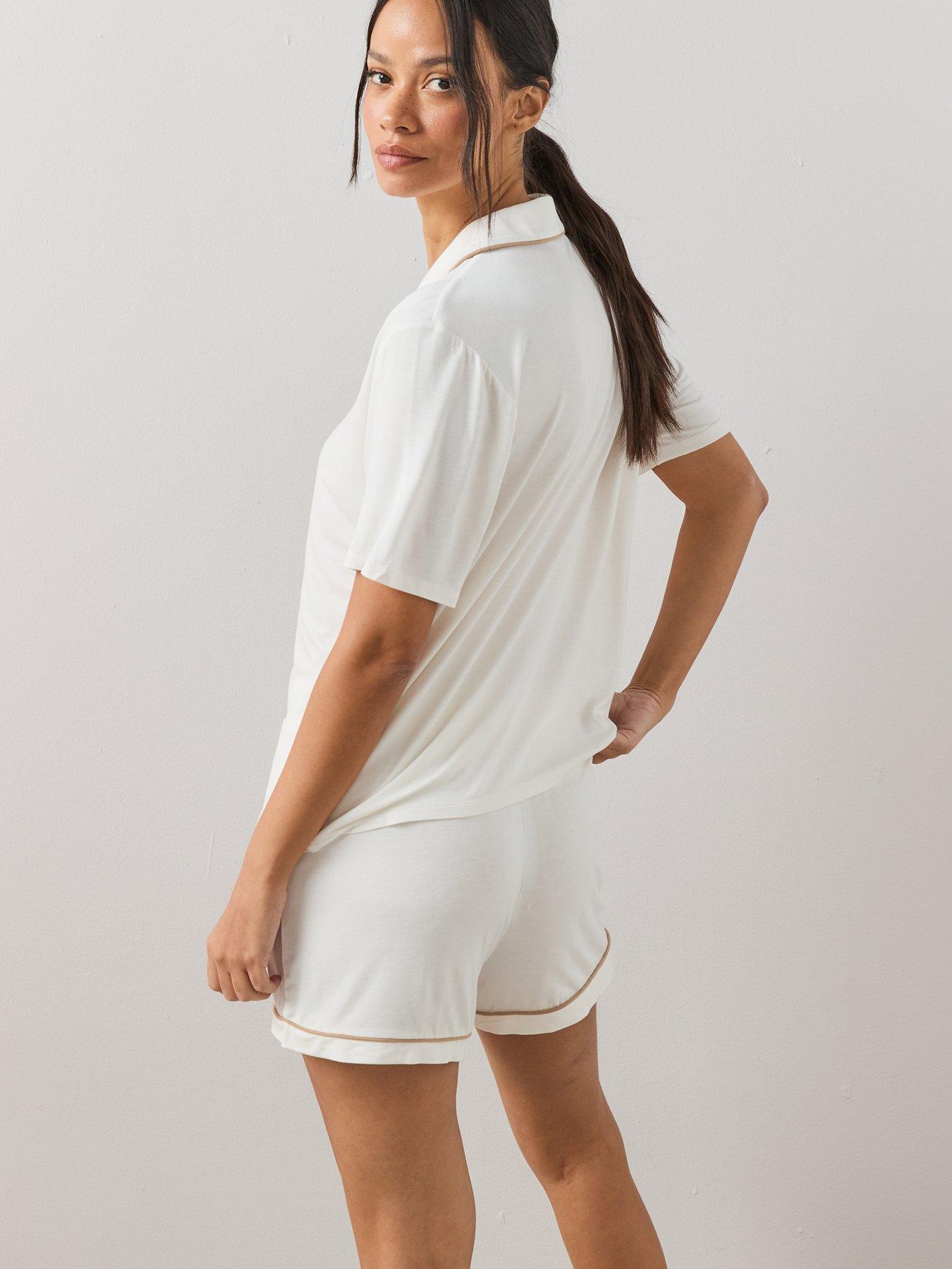 Image 6 of 7 of The Very Collection Bridal Jersey Revere Short Pyjama Set - Cream