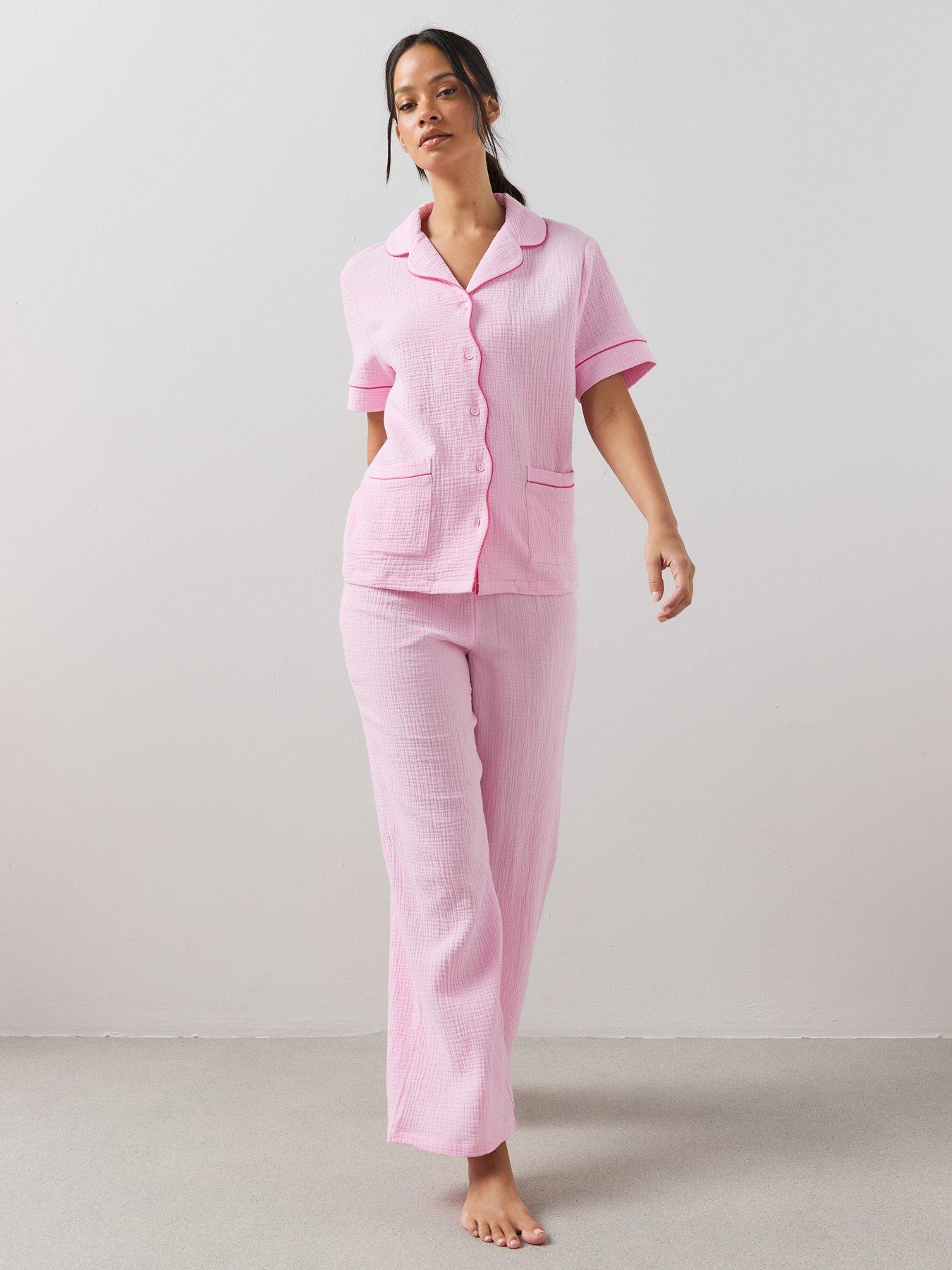 Image 4 of 7 of The Very Collection Woven Scallop Edge Revere Pyjama Set - Pink