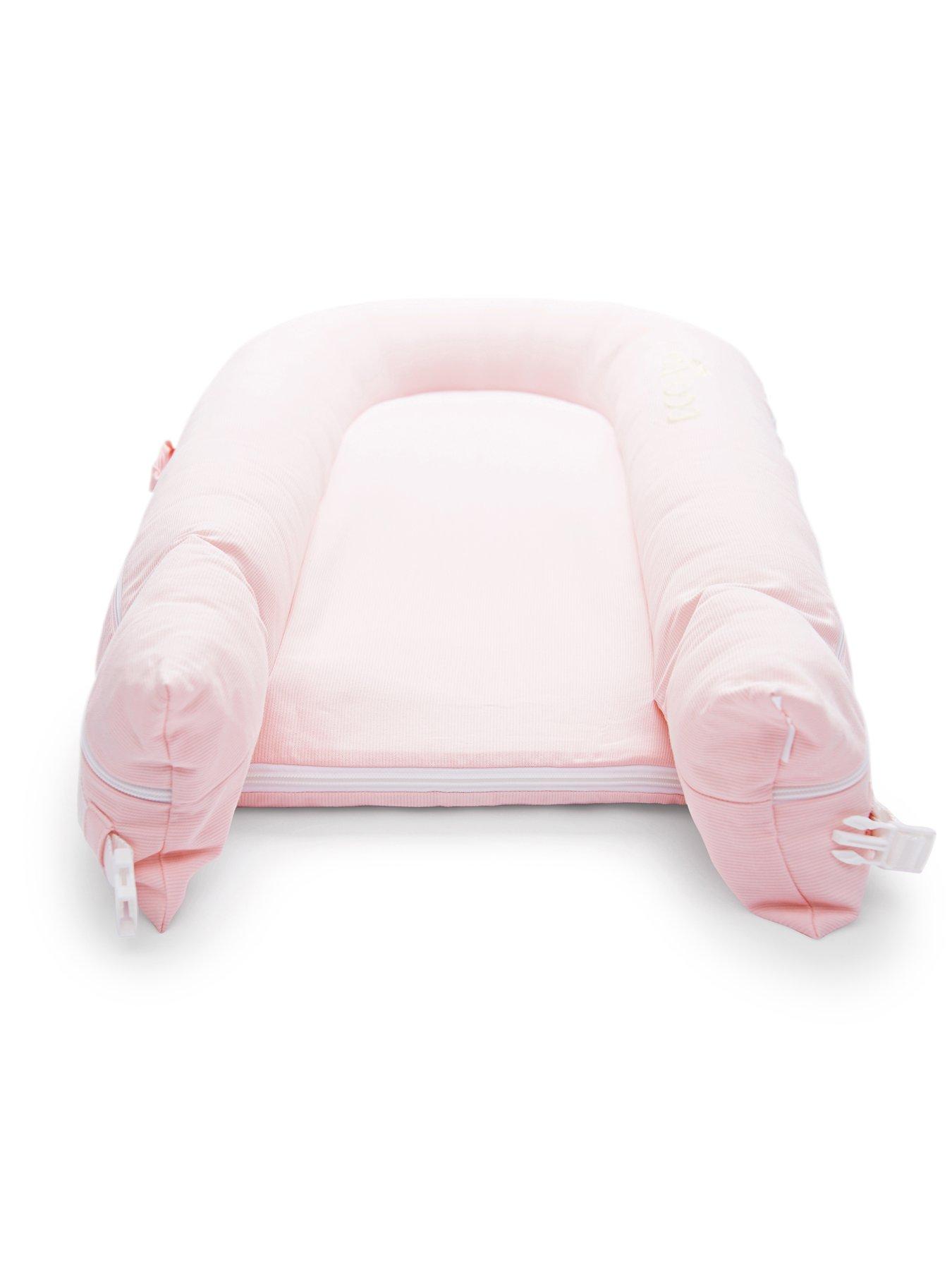  image of dockatot-deluxe-dock-strawberry-cream