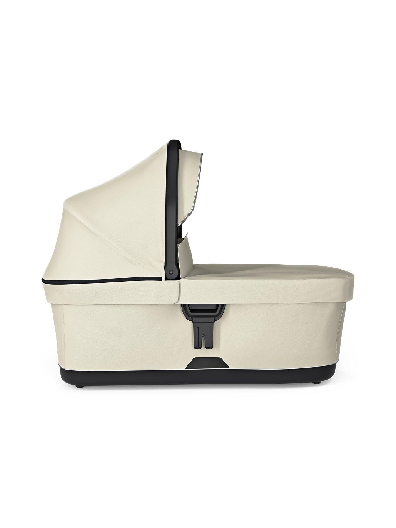 Image 2 of 6 of THULE Bassinet Soft beige