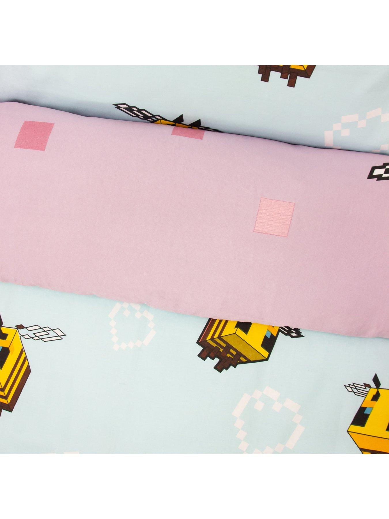 Image 6 of 7 of Minecraft Group Panel Duvet- Single