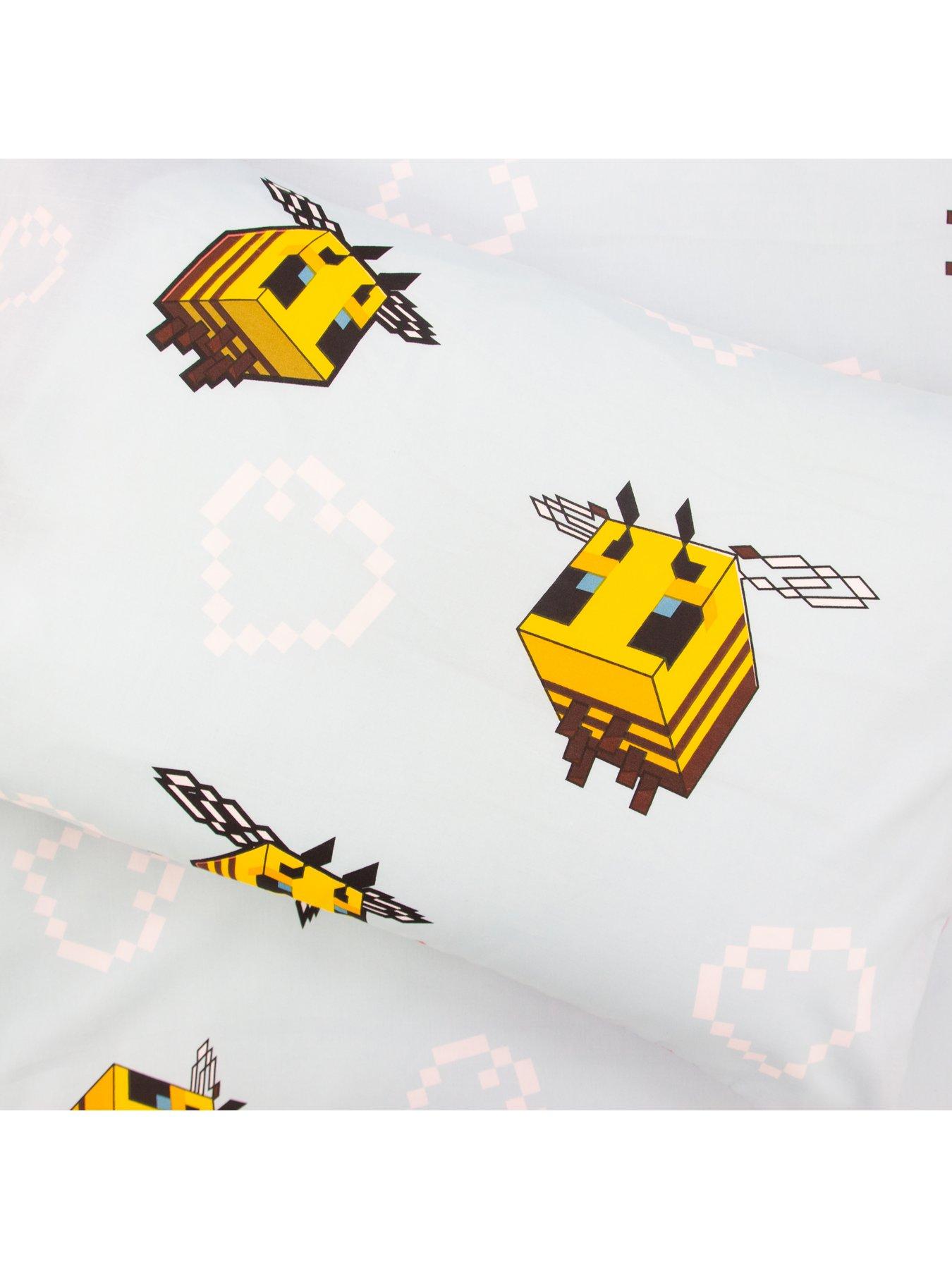 Image 7 of 7 of Minecraft Group Panel Duvet- Single