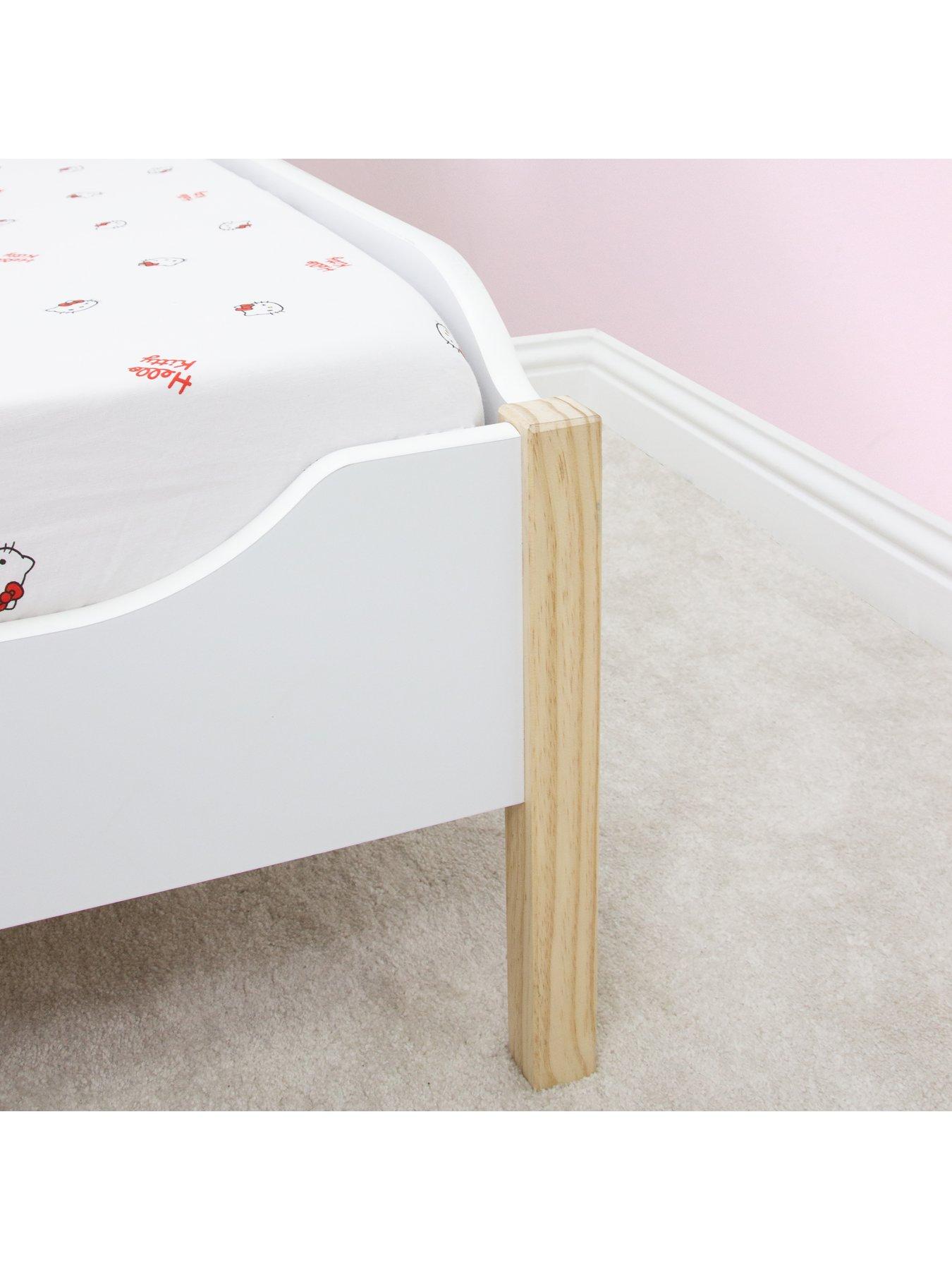  image of hello-kitty-sleepover-fitted-sheet--single