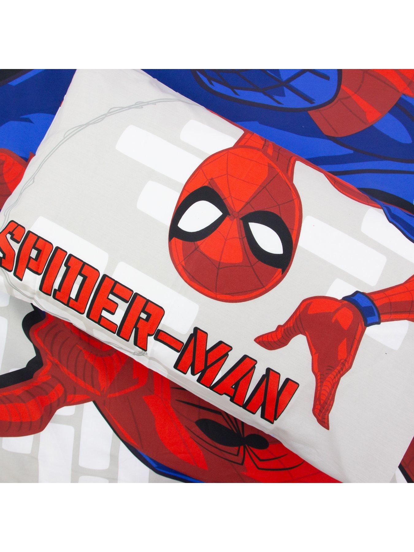 Image 7 of 7 of Spiderman Adventure Panel Duvet- Single