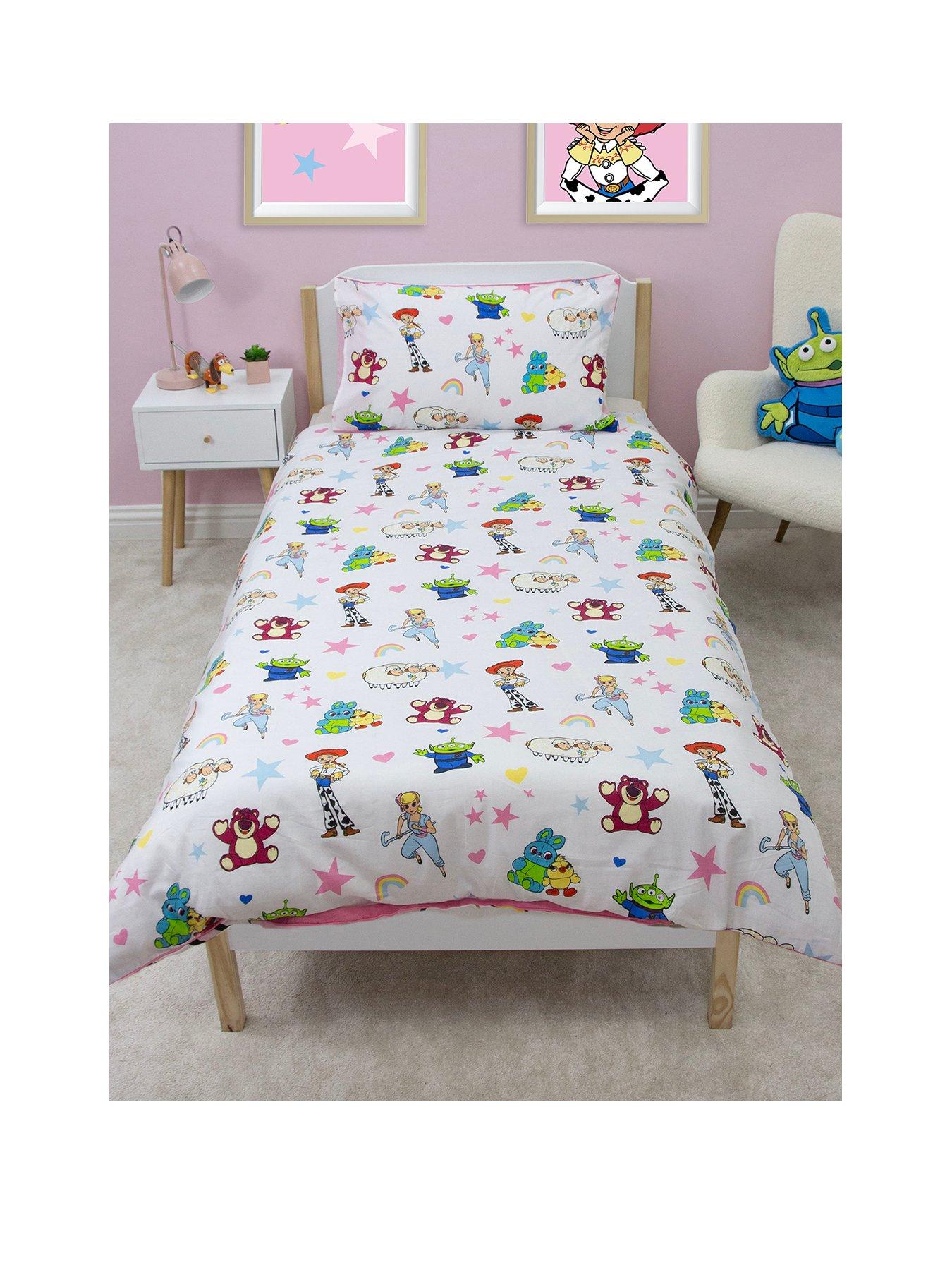 Image 2 of 5 of Toy Story Friendship Panel Duvet- Single