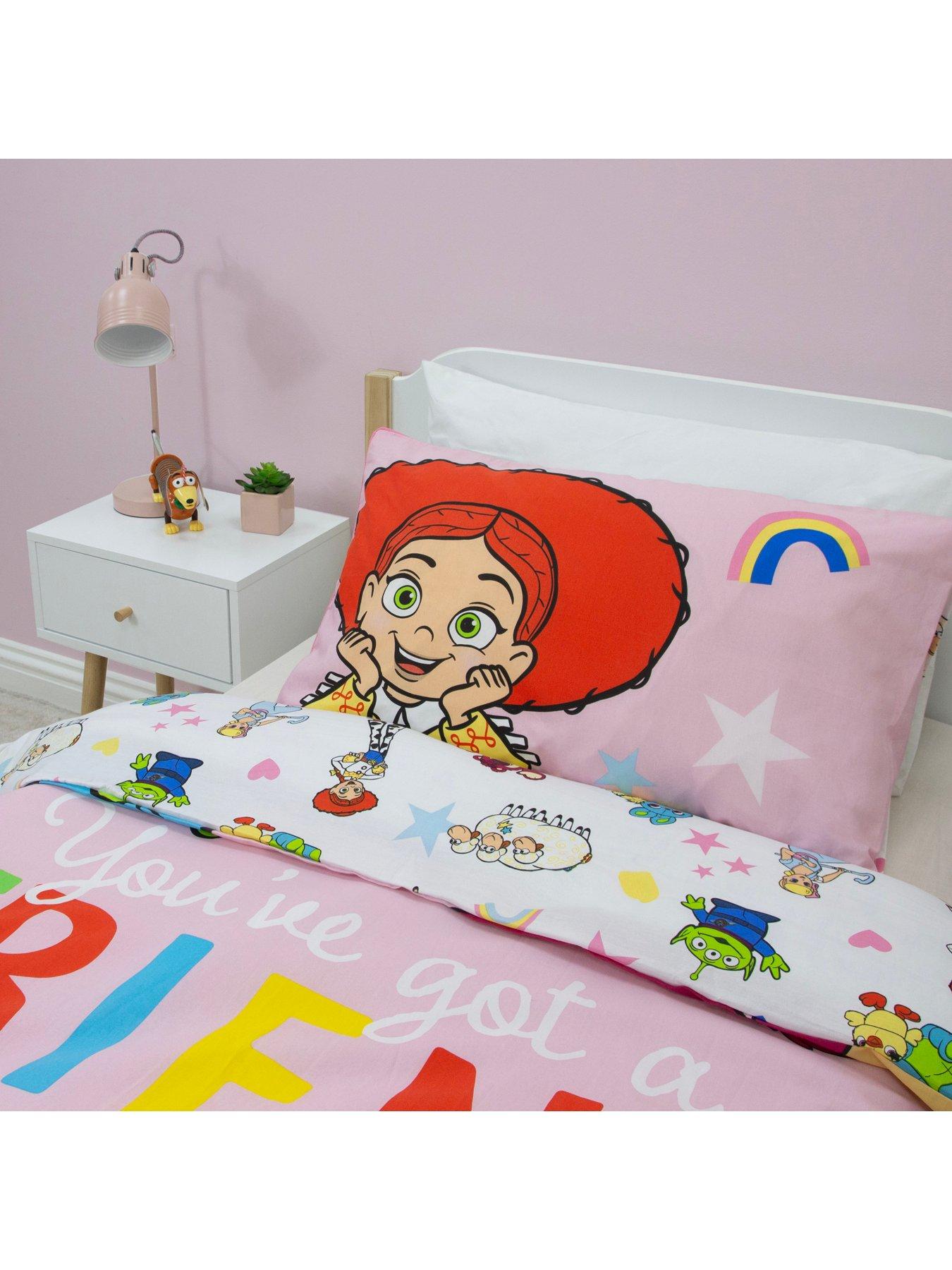 Image 3 of 5 of Toy Story Friendship Panel Duvet- Single