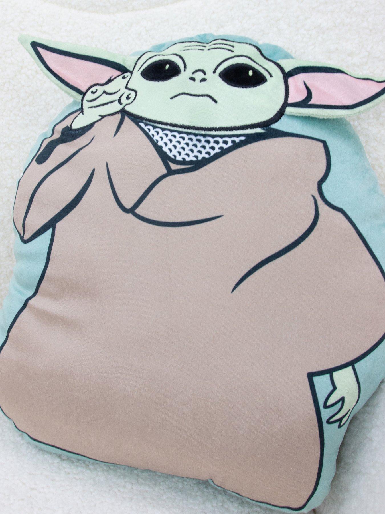 star-wars-mandalorian-friend-shaped-cushion
