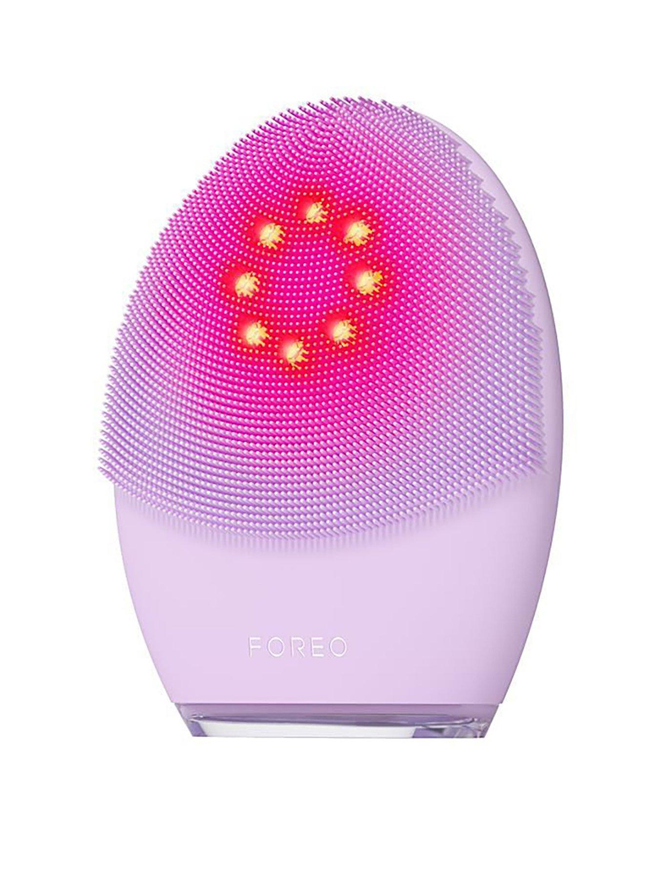 foreo-luna-4-plus-facial-cleansing-device-microcurrent-red-light-therapy-sensitive-skin