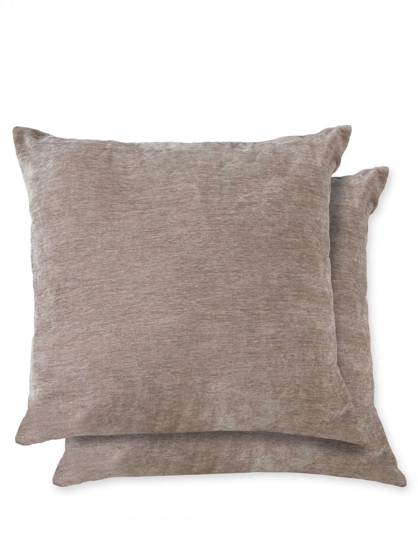 The Very Collection Canterbury Chenille Filled Cushion