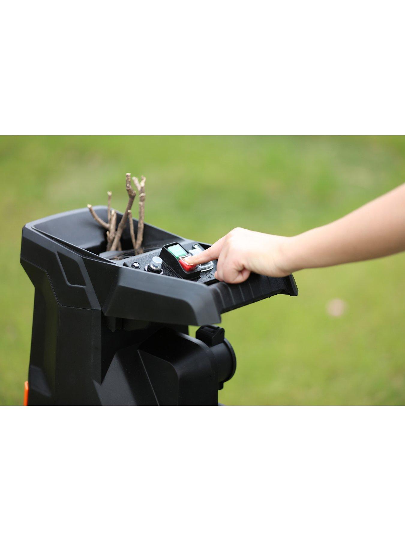  image of yard-force-2800w-silent-shredder