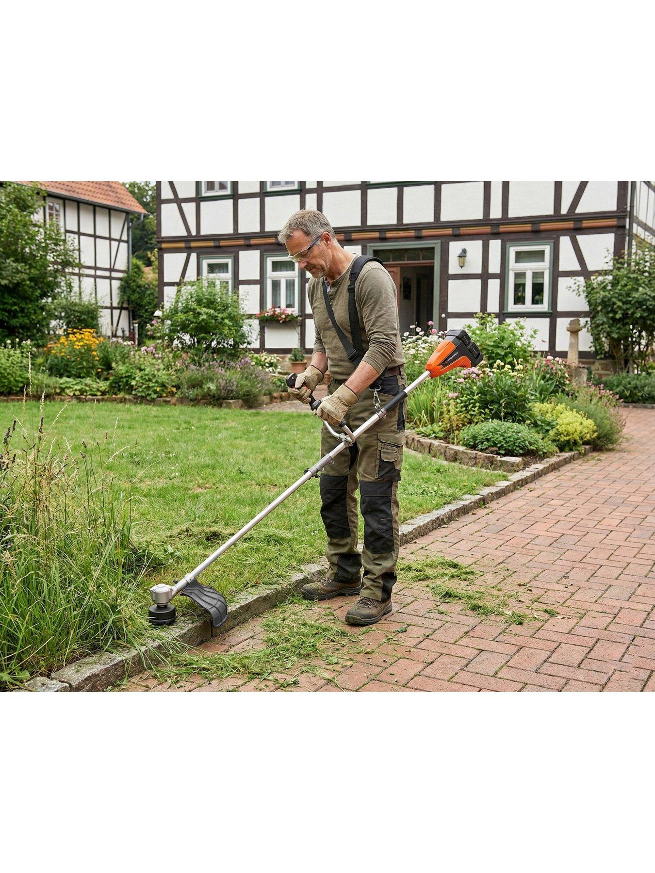 Image 3 of 4 of Yard Force 2 x 20V 4.0Ah Brushcutter