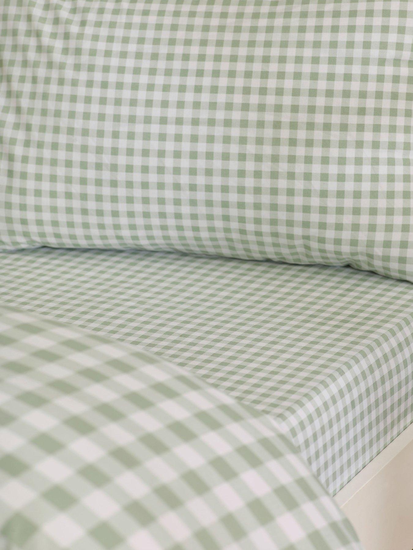 front image of catherine-lansfield-bamford-gingham-check-fitted-sheet-green