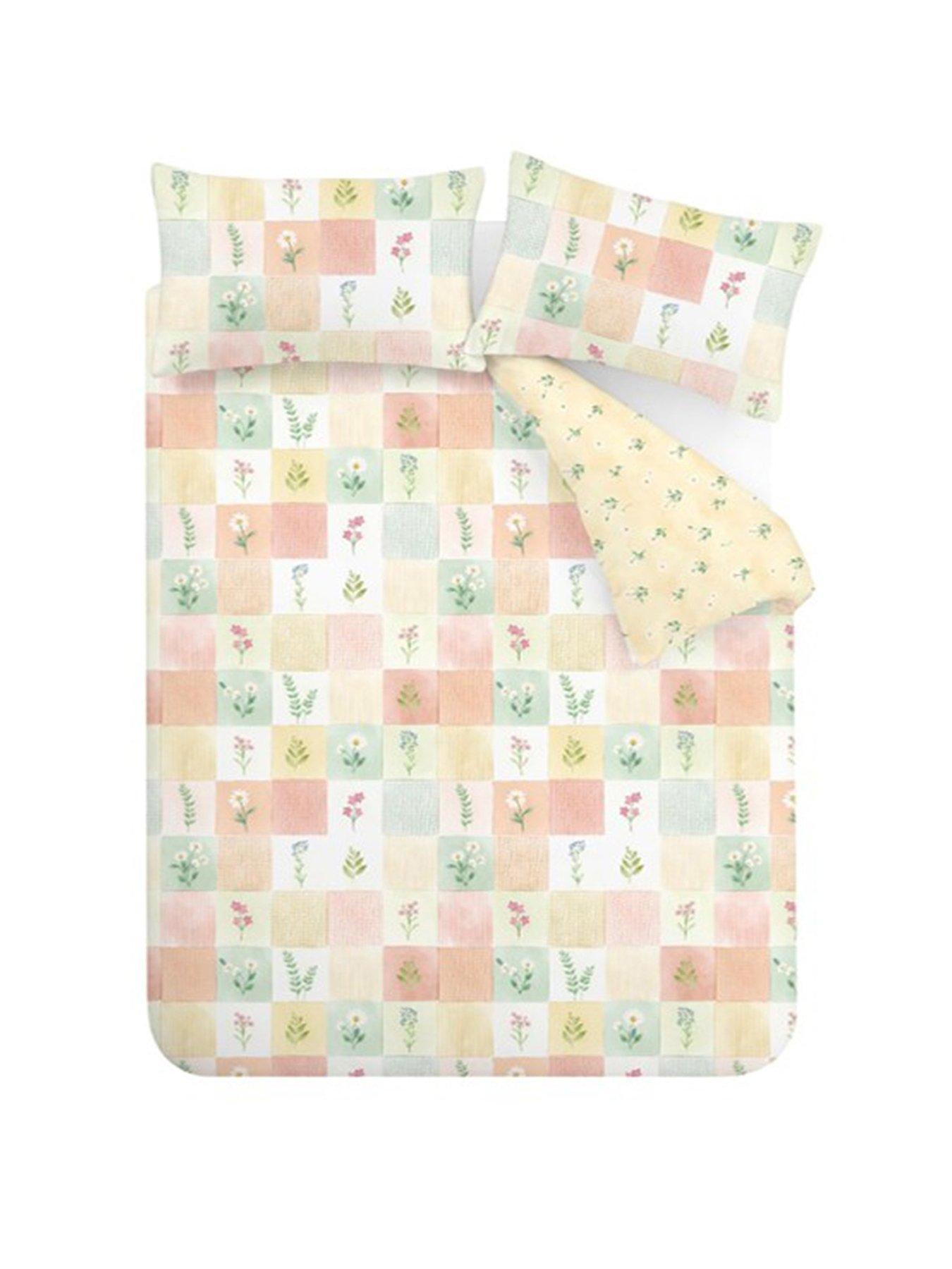Image 2 of 5 of Catherine Lansfield Daisy Patchwork Duvet Set Yellow