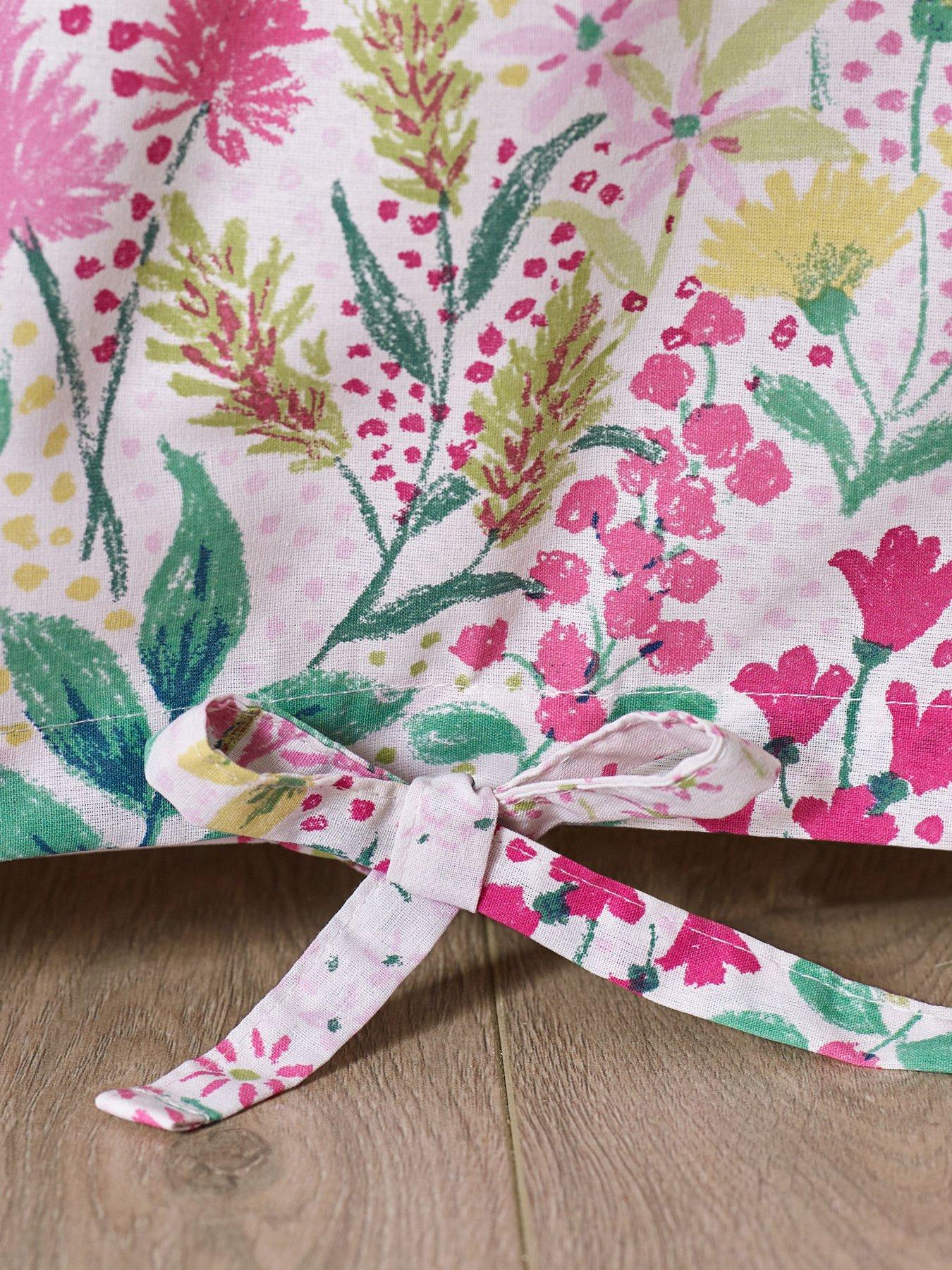 Image 7 of 7 of Catherine Lansfield Tilly Floral Duvet Set