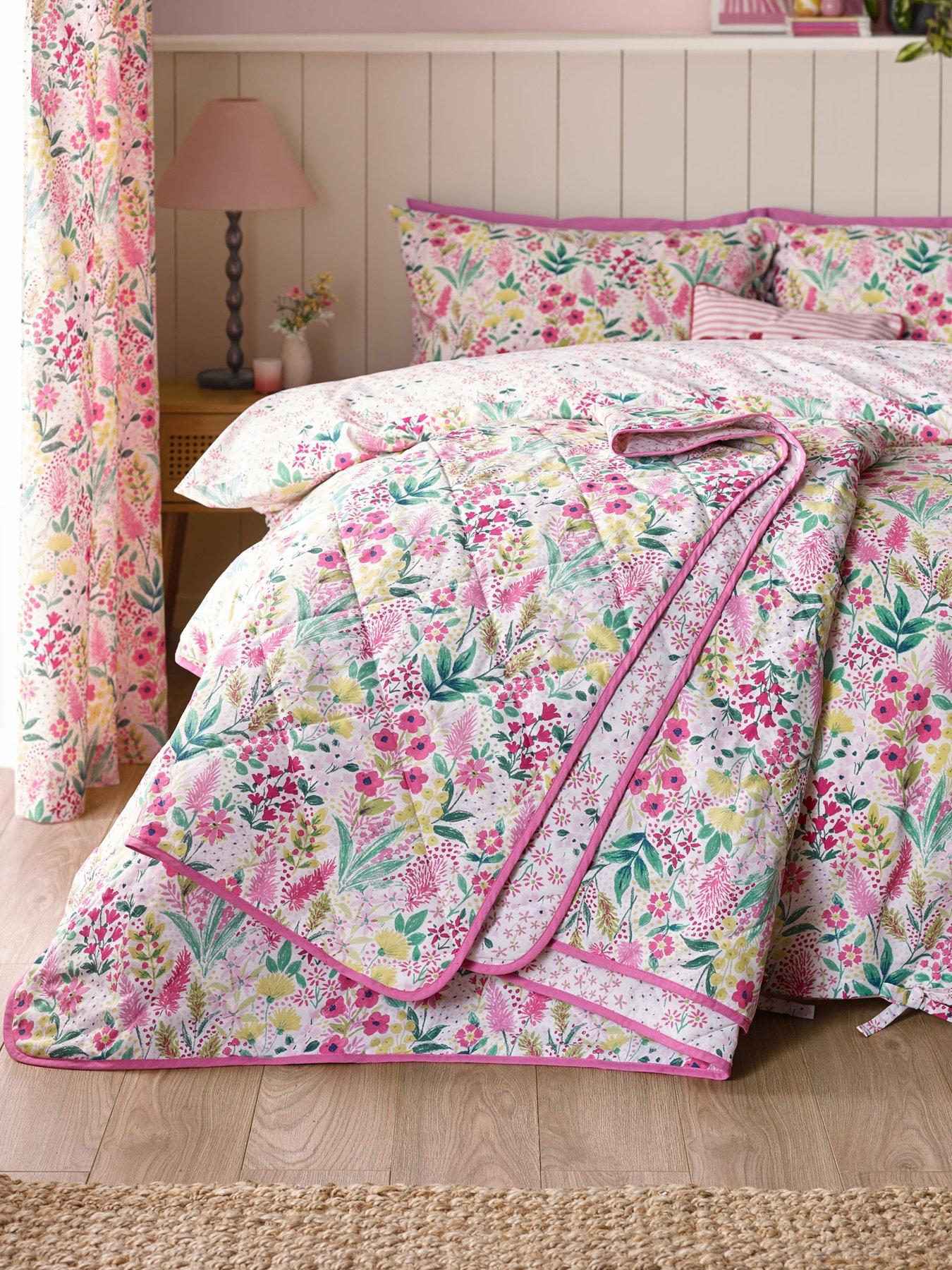Catherine Lansfield Tilly Floral Bedspread 220x230