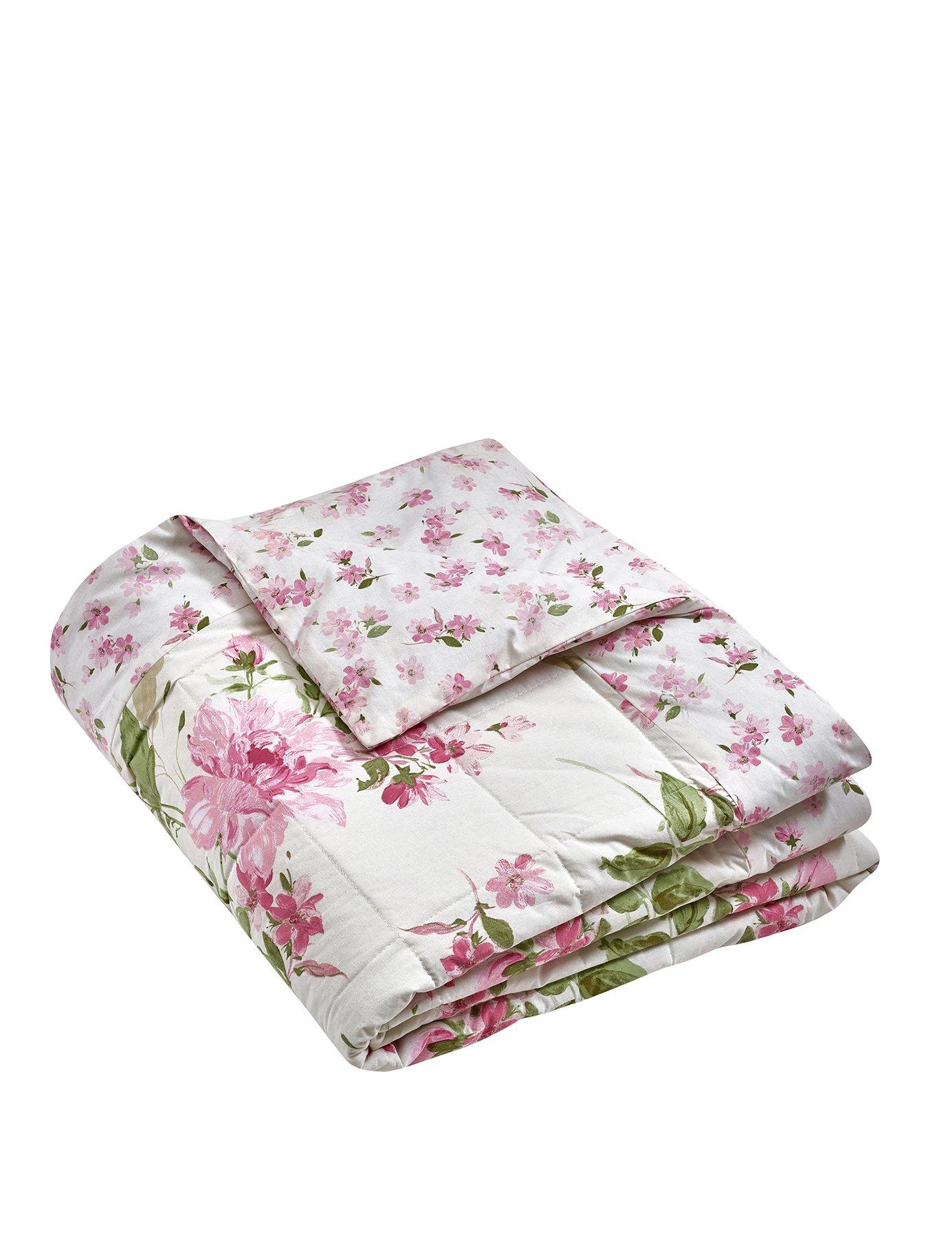 Image 2 of 4 of Catherine Lansfield Avebury Floral Bedspread 220x230 Cream