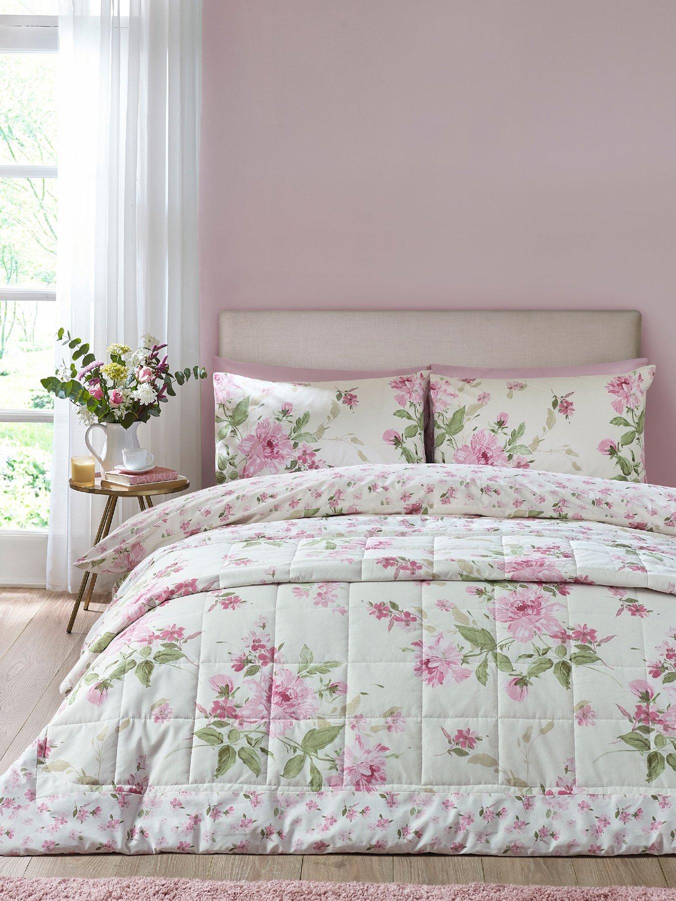 Image 4 of 4 of Catherine Lansfield Avebury Floral Bedspread 220x230 Cream