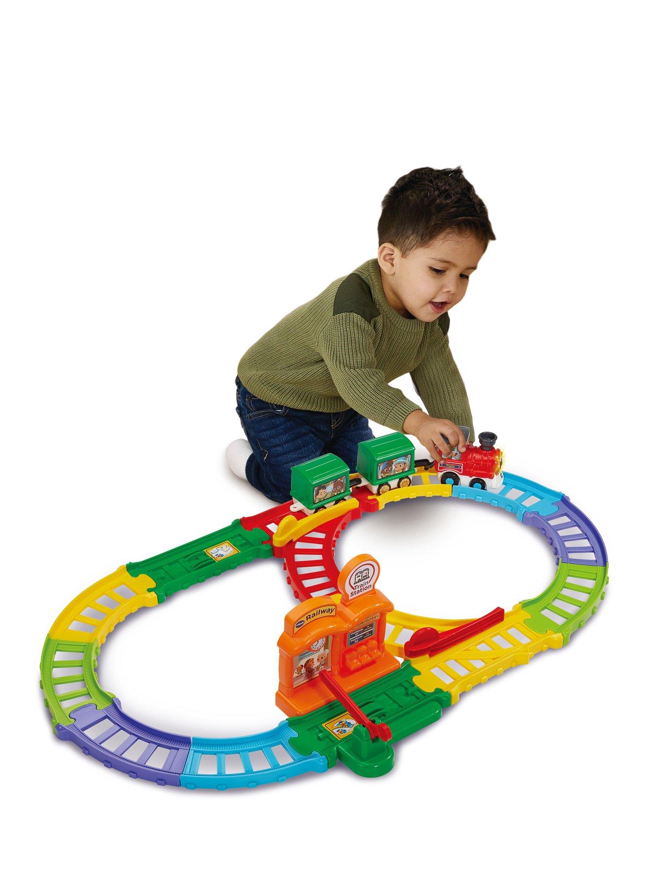 Image 3 of 6 of VTech Toot-Toot Drivers Chug &amp; Learn Train Set