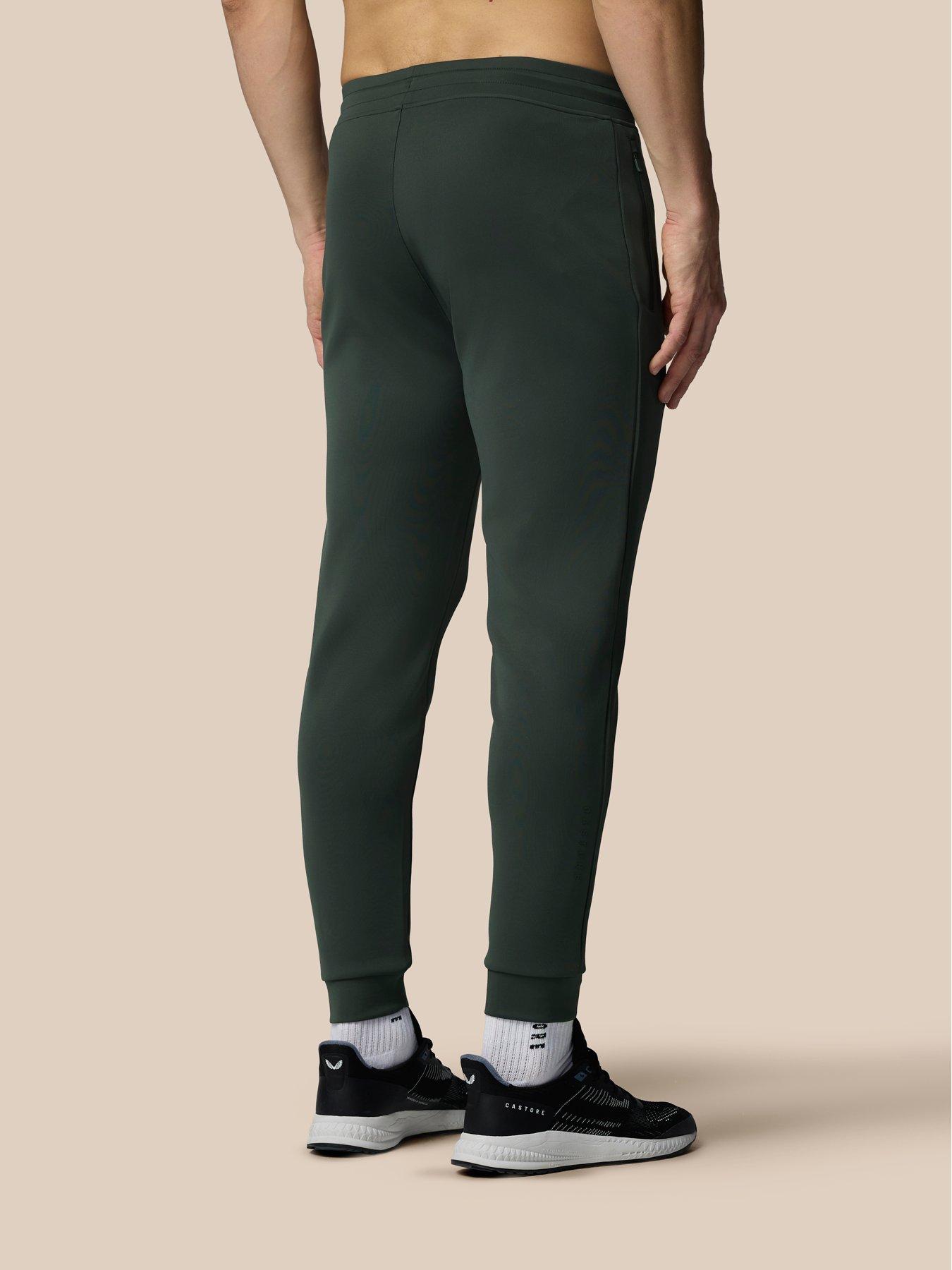  image of castore-mens-training-flex-jogger-green