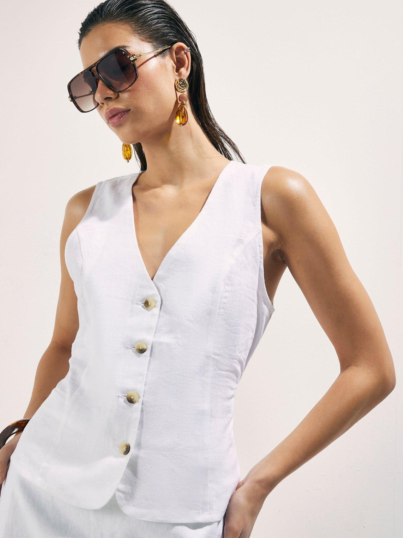 Image 4 of 4 of River Island Linen Waistcoat - White
