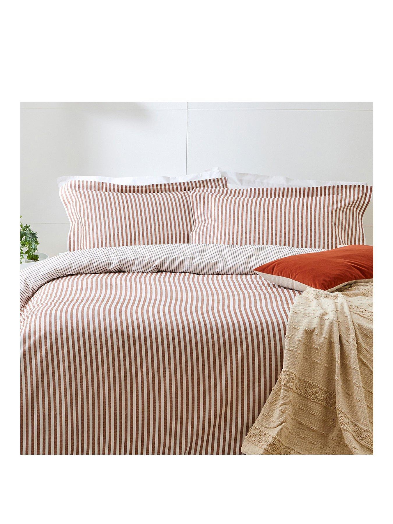 Image 2 of 2 of Yard Hebden Duvet Set Pecan