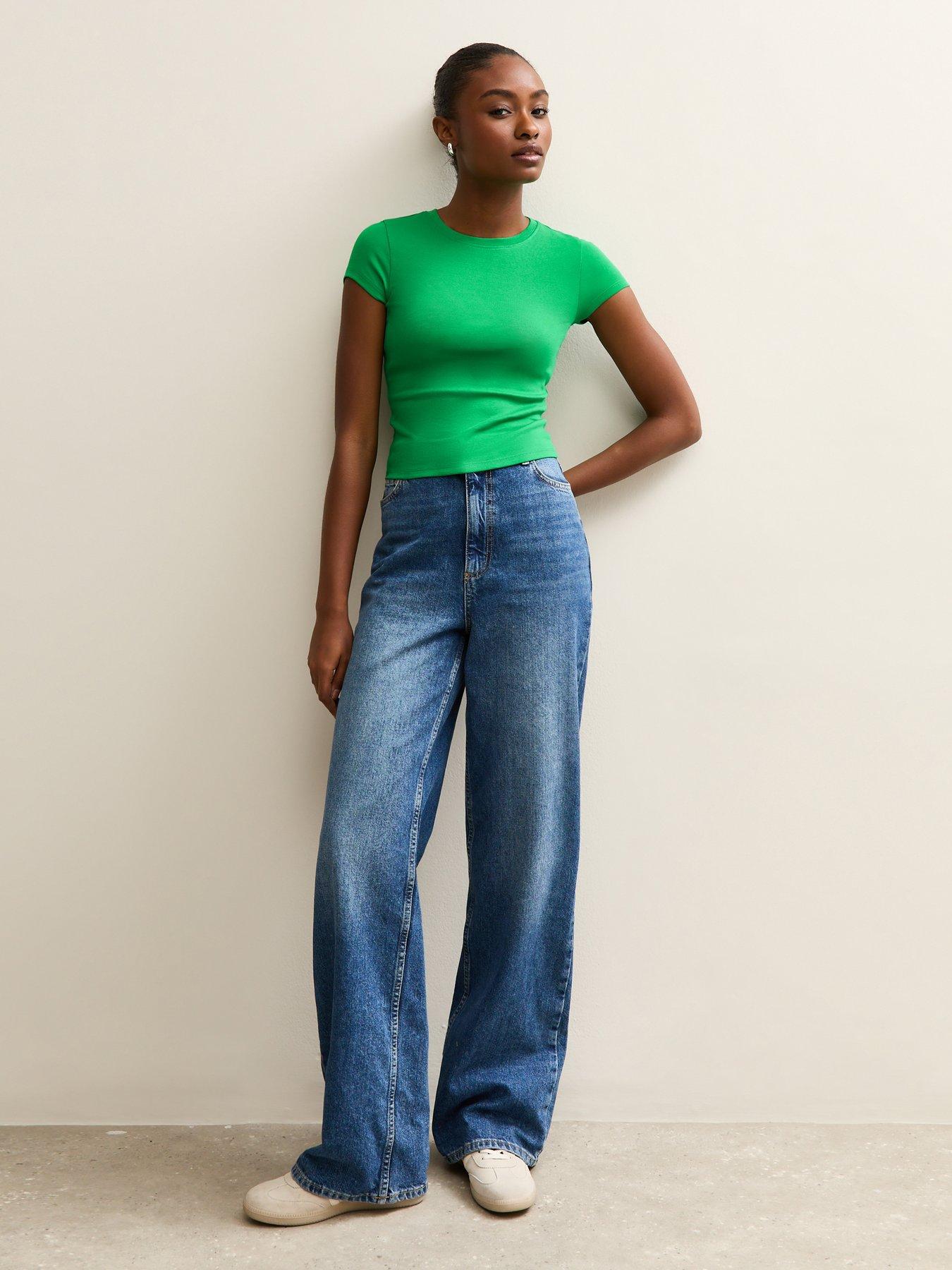 Image 3 of 5 of New Look Short Sleeve Fitted Top - Dark Green