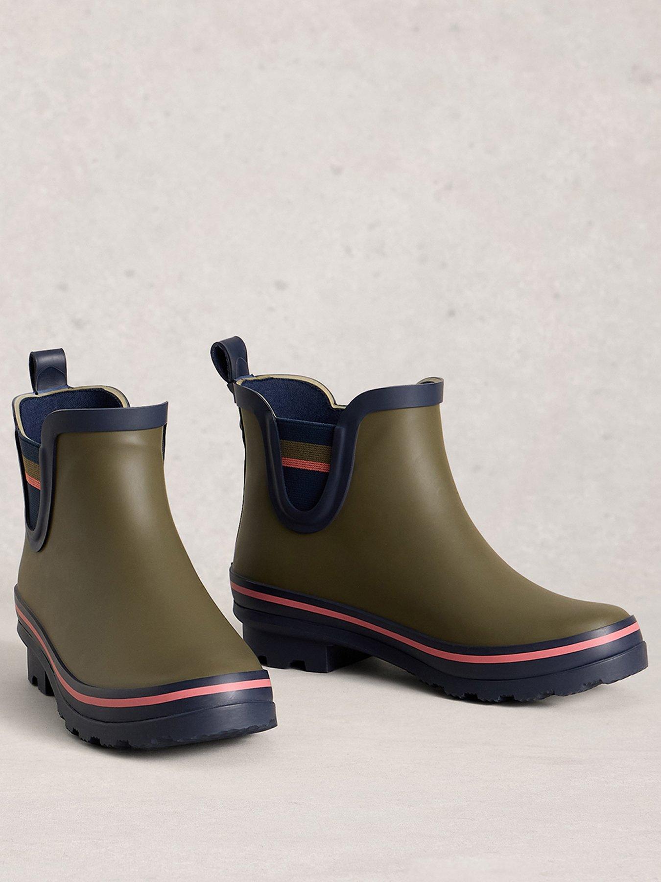  image of white-stuff-puddle-wellie-boot-green