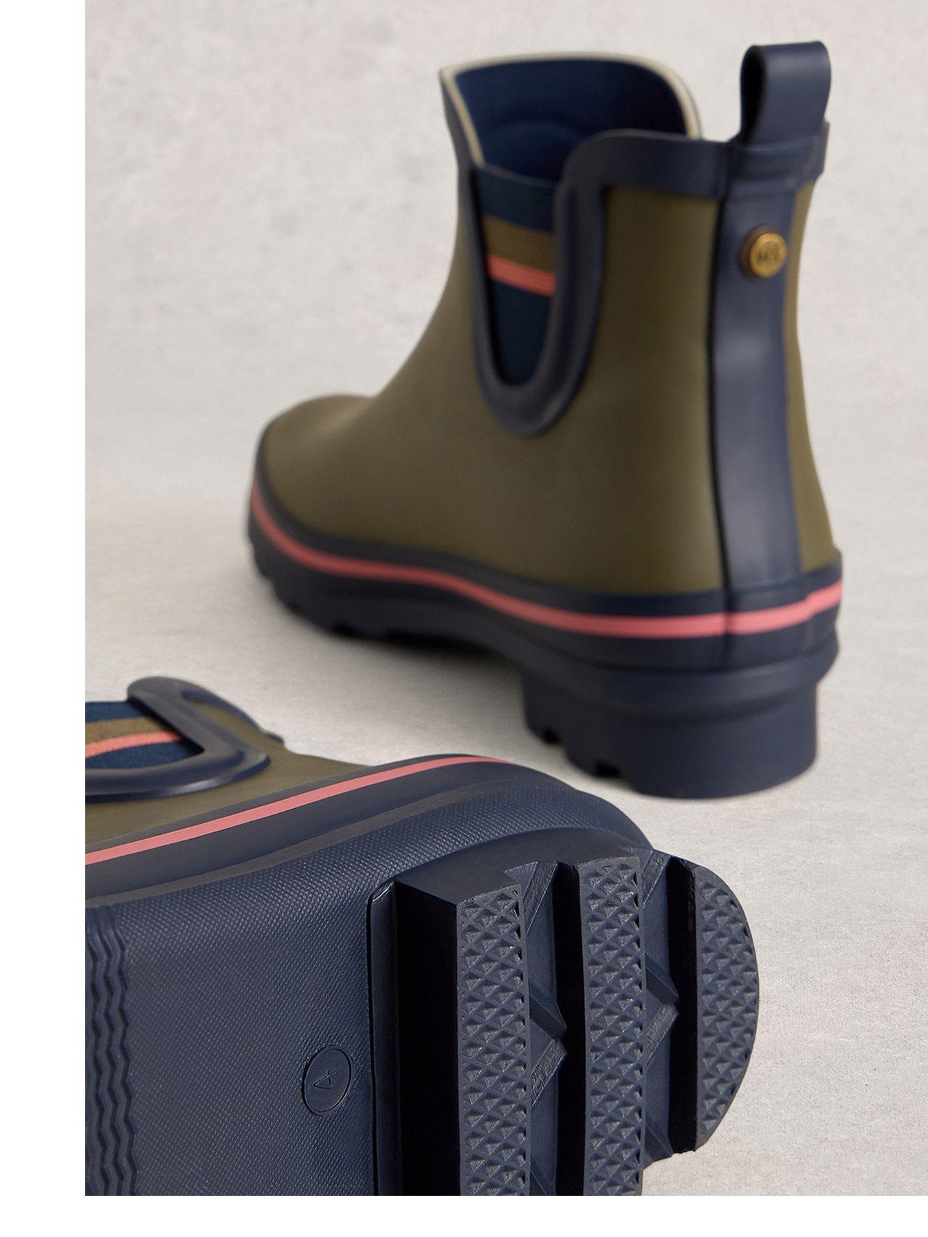  image of white-stuff-puddle-wellie-boot-green