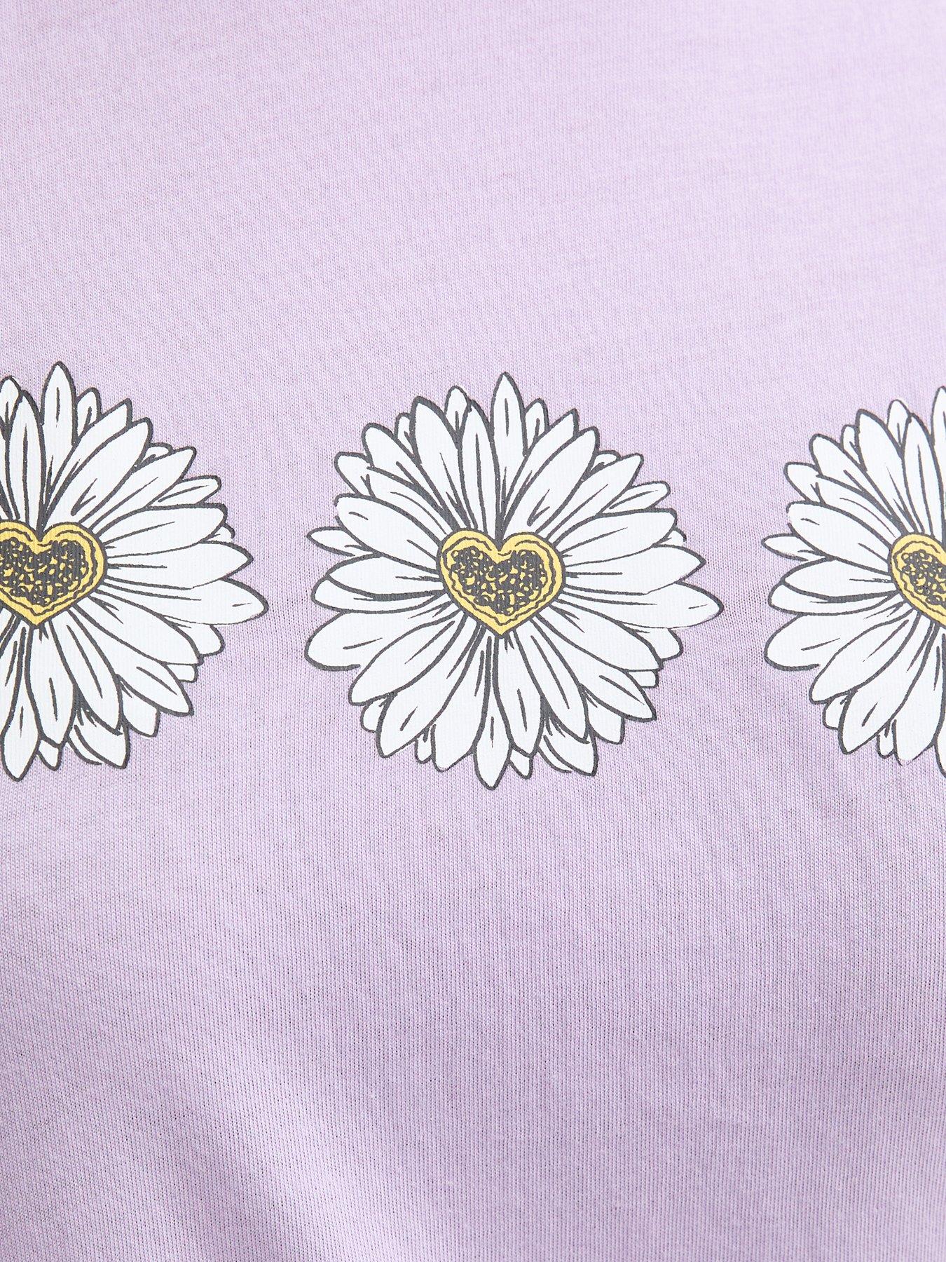 Image 5 of 5 of New Look Lilac Daisy Print T-shirt