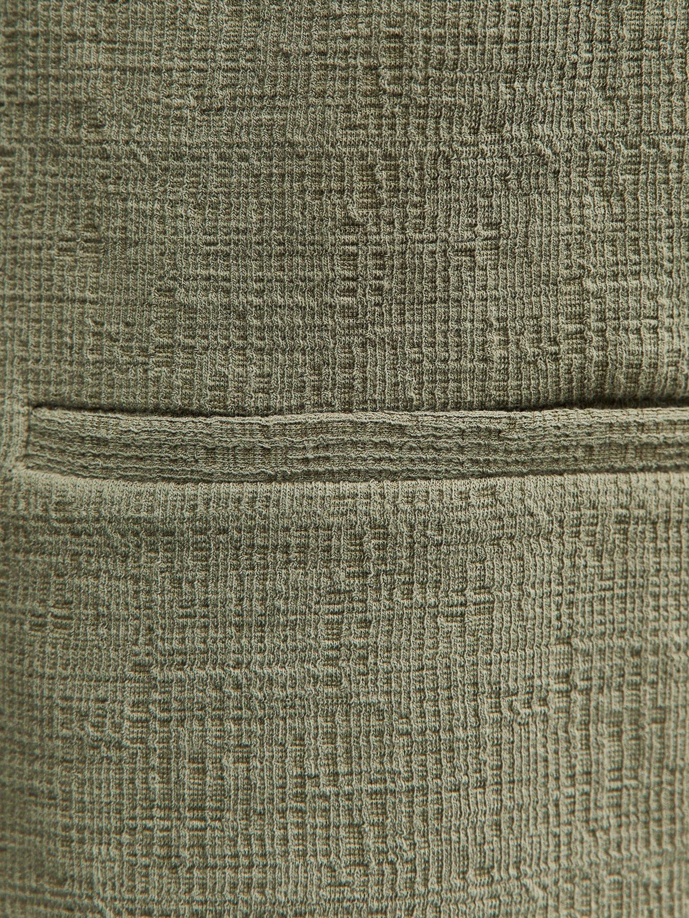 Image 5 of 5 of New Look Dark Khaki Stretchy Textured Jersey Blazer