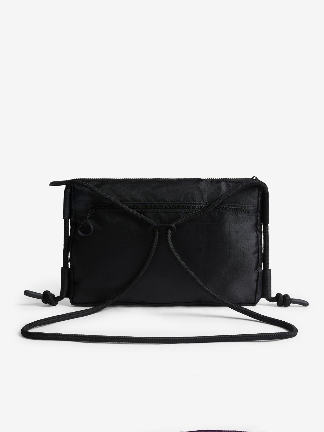  image of hunter-dozmary-crossbody-bag-black