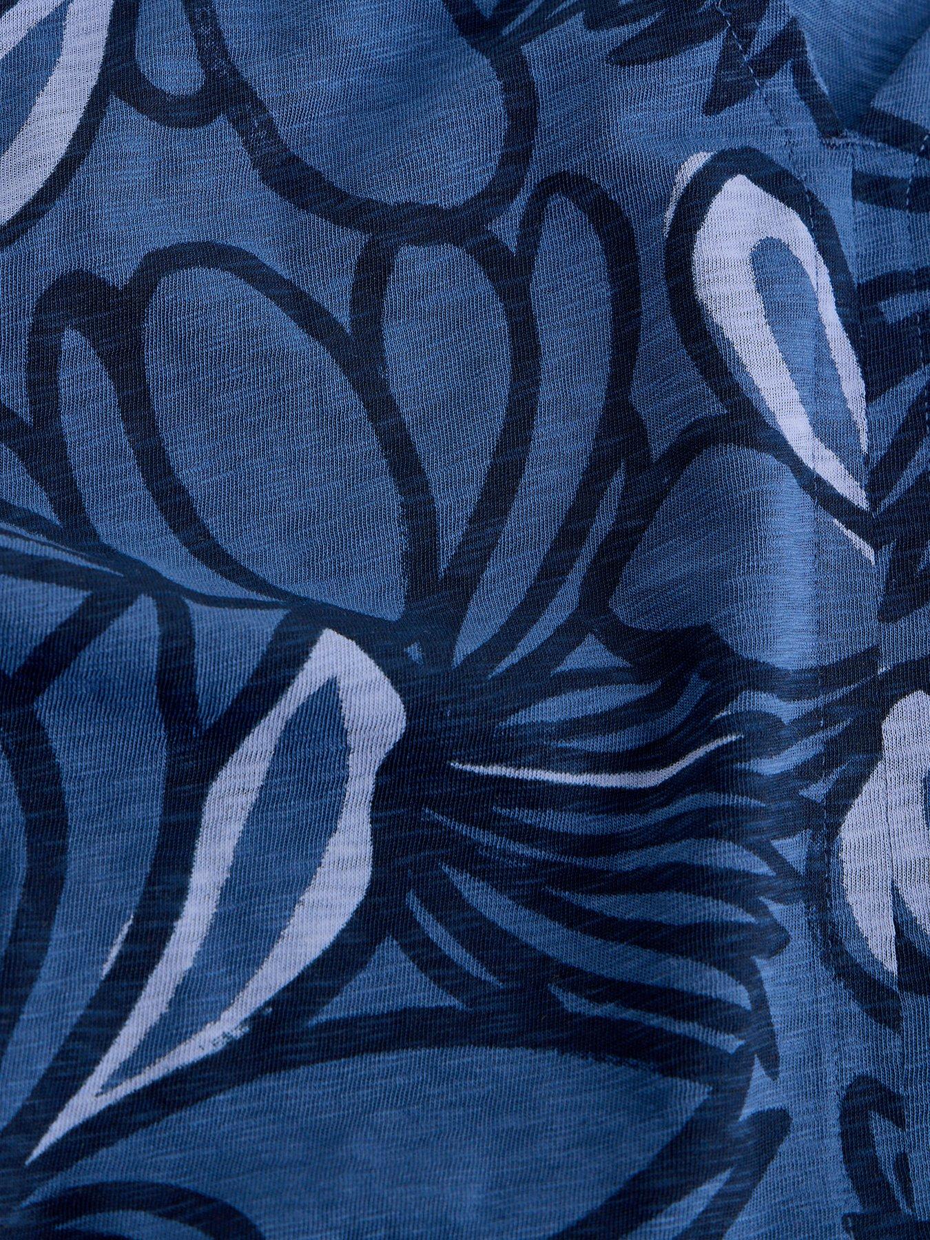  image of white-stuff-neve-v-neck-t-shirt-blue