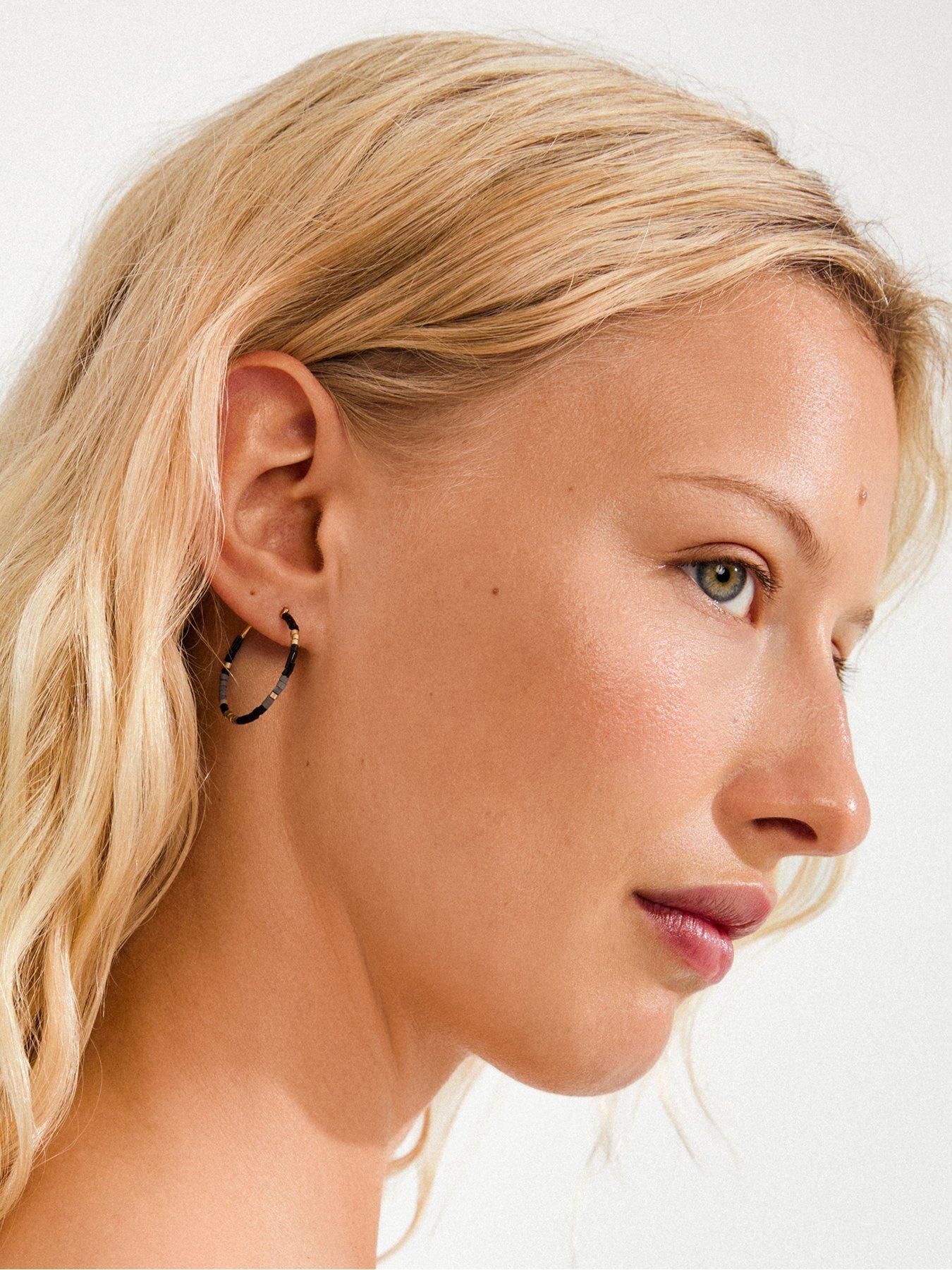  image of pilgrim-alison-earrings-black-gold-plated