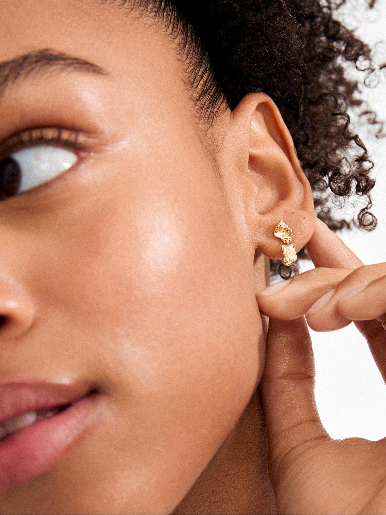  image of pilgrim-ami-earrings-gold-plated