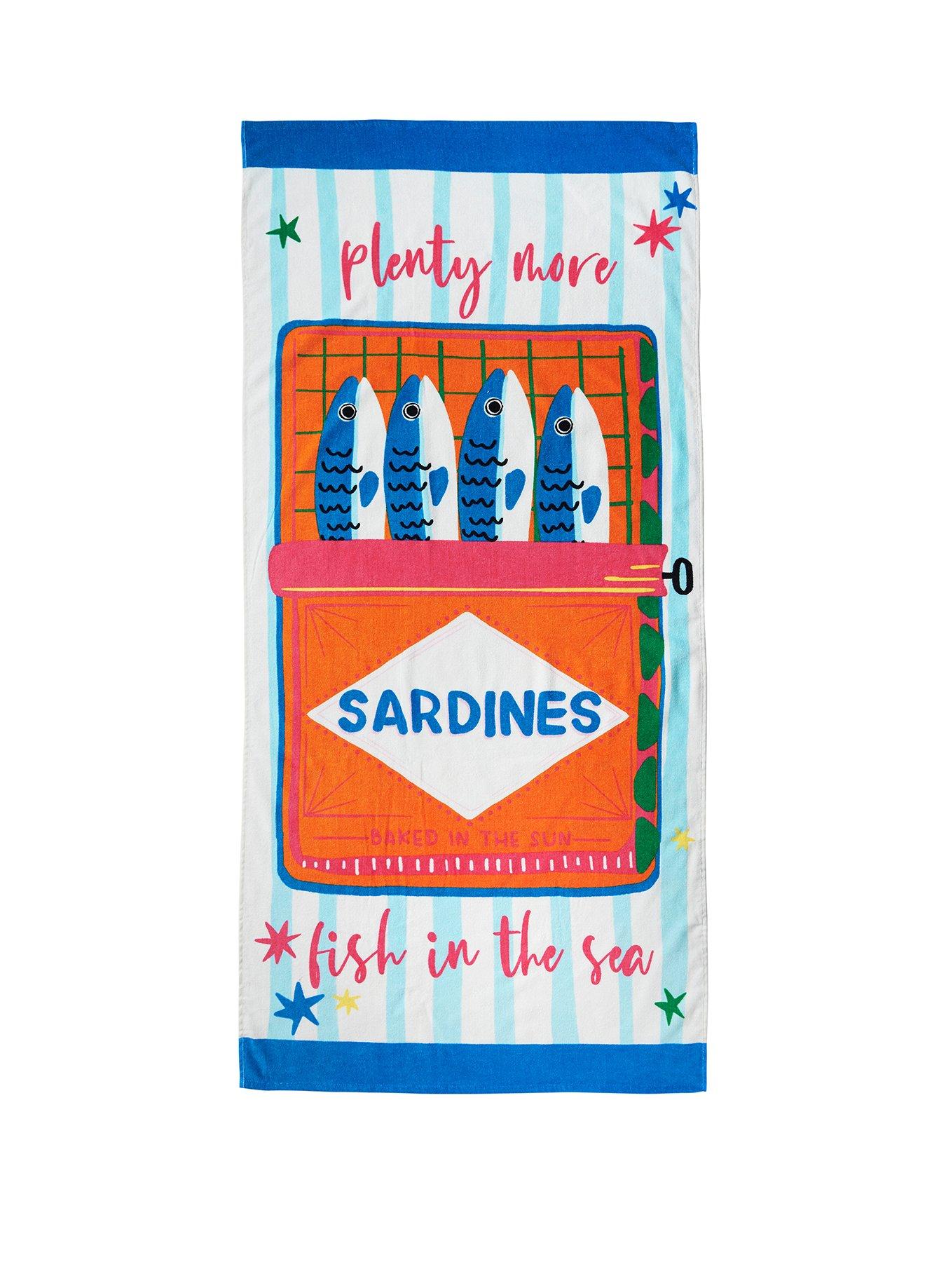 Image 2 of 3 of Catherine Lansfield Sardines 100% Cotton Beach Towel Blue