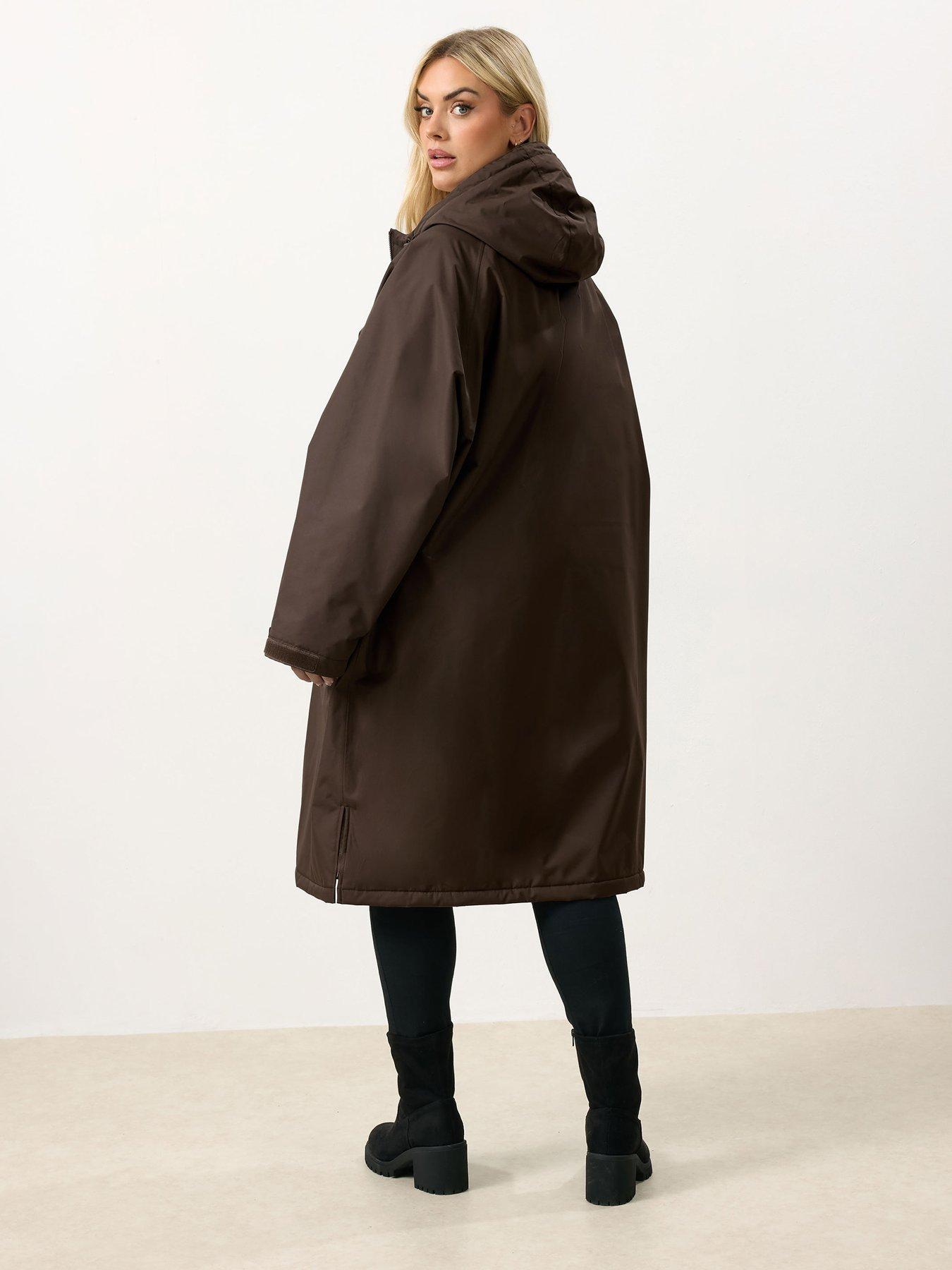  image of yours-curve-waterproof-changing-robe