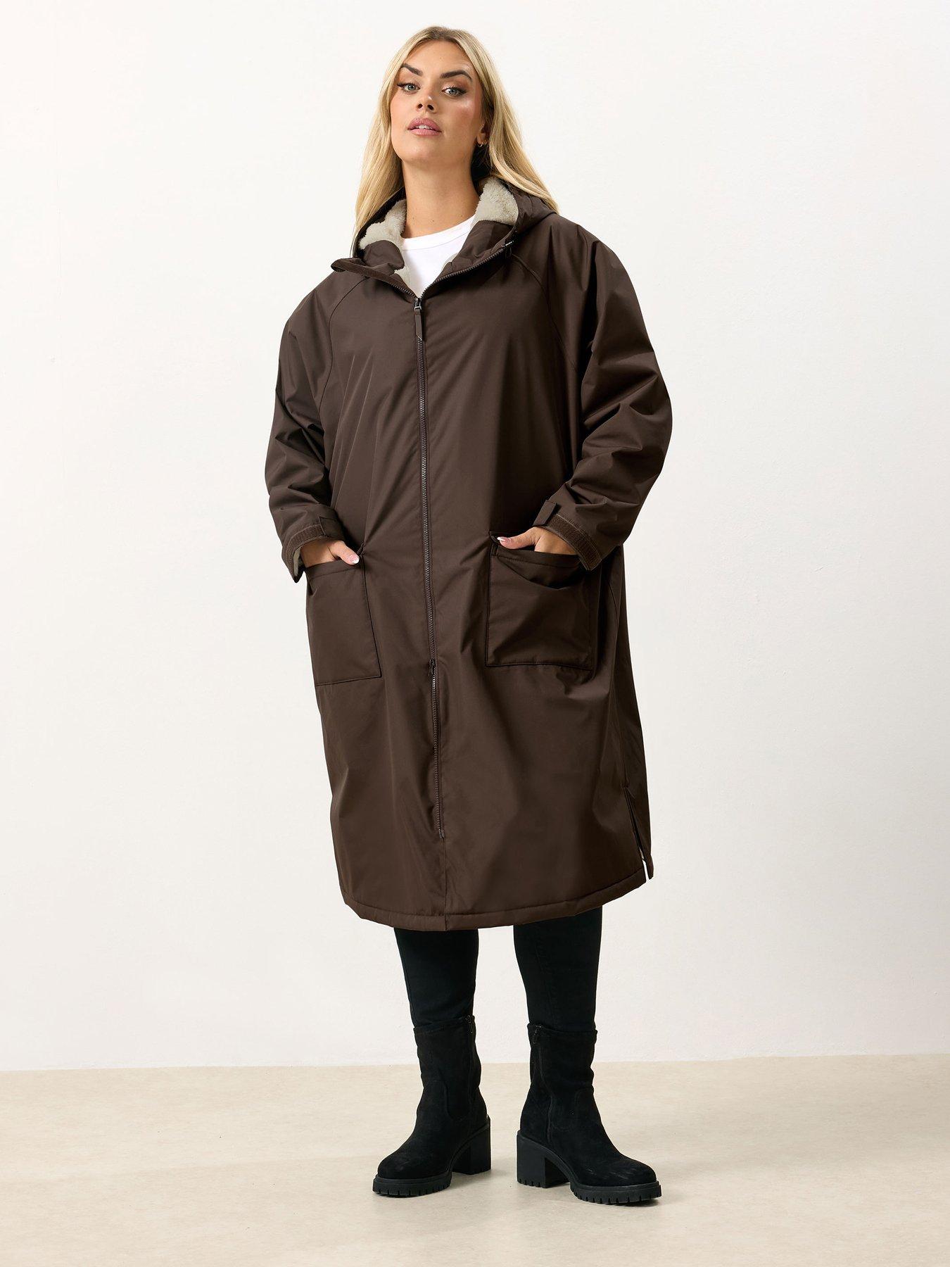  image of yours-curve-waterproof-changing-robe