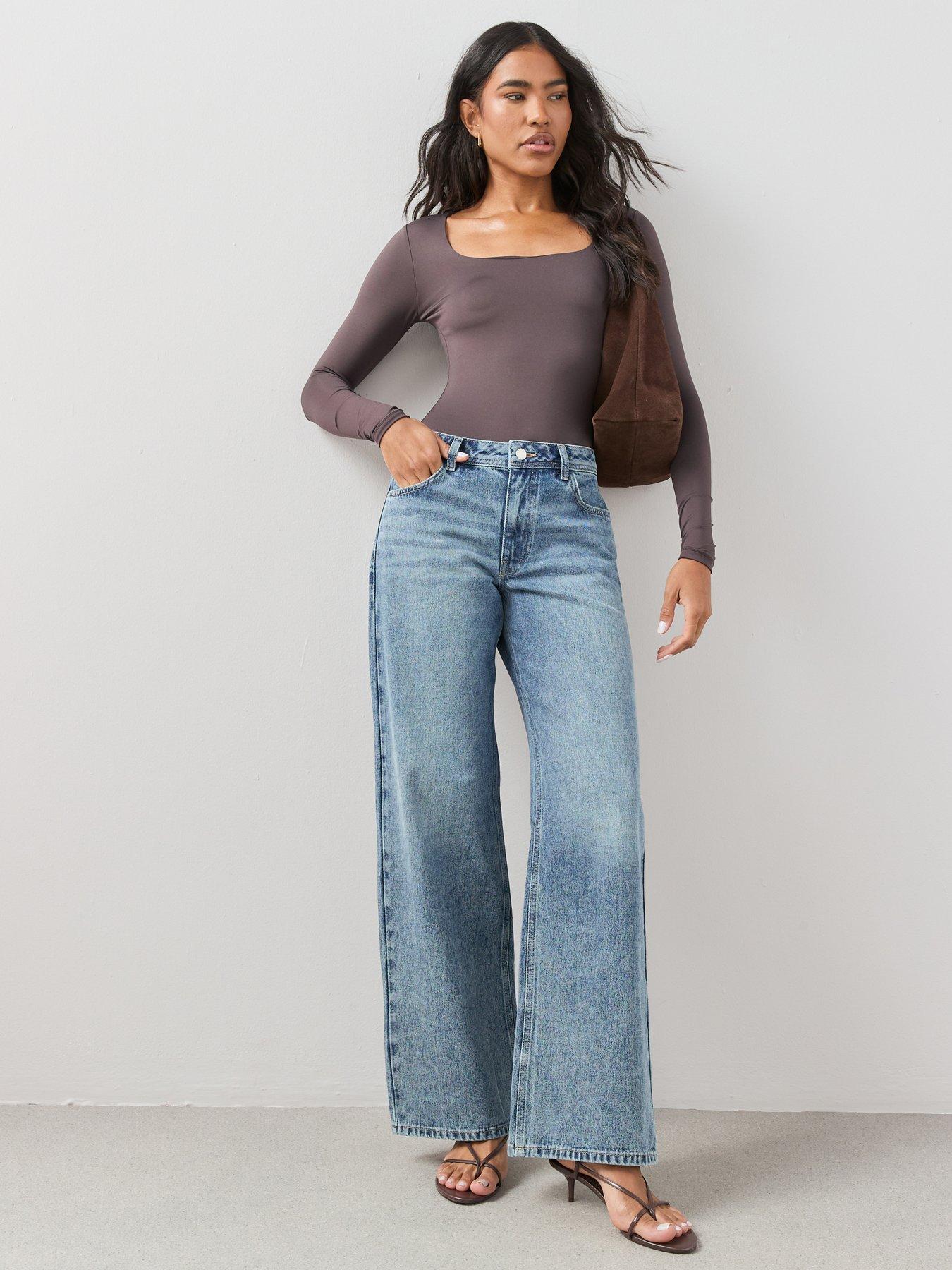 The Very Collection Short Low Slung Wide Leg Jeans - Mid Wash