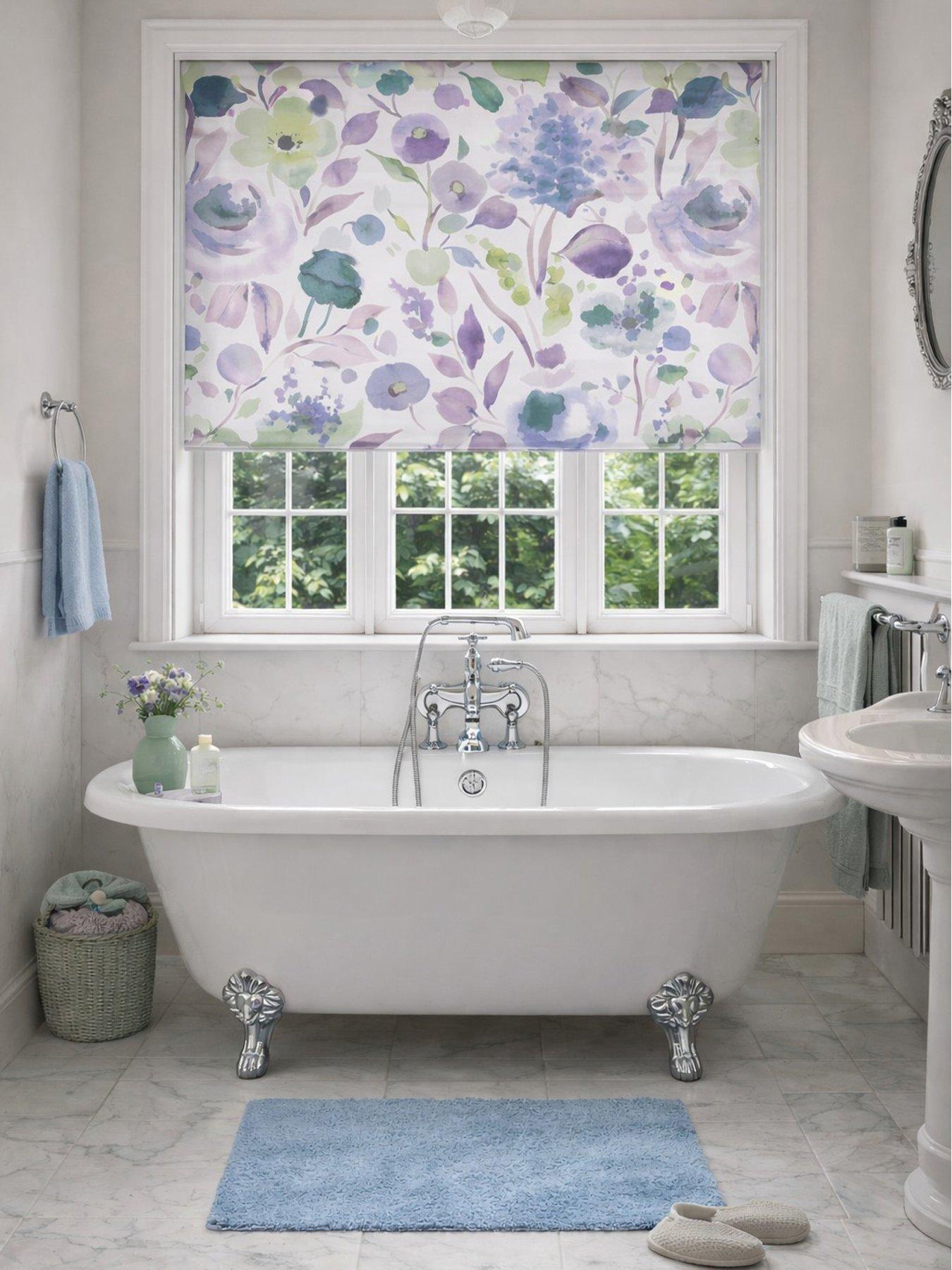 Image 3 of 6 of The Very Collection Painted Floral Roller Blind 150x160 - Winter