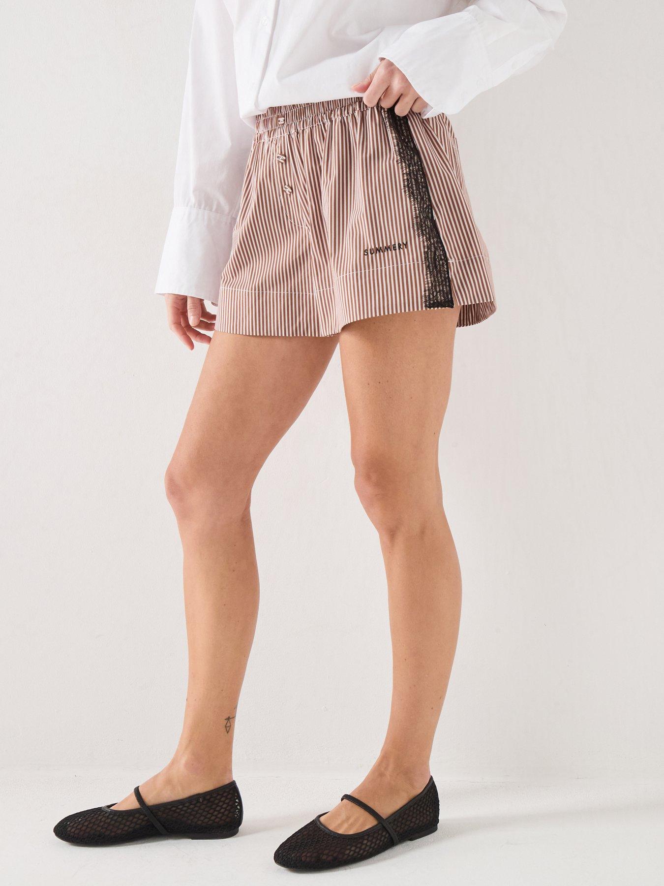Summery Frida Lace Short - Brown