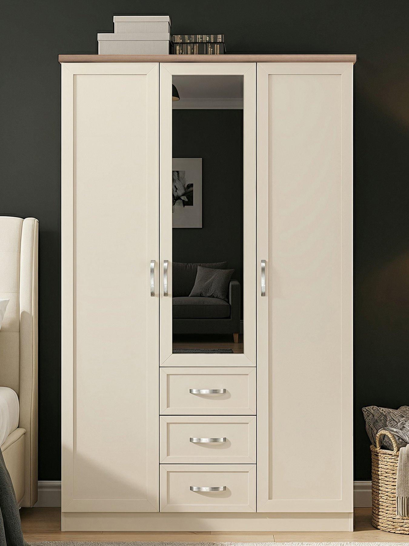 Image 4 of 7 of The Very Collection Camberley 3 Door 3 Drawer Mirrored Wardrobe - Oatmeal/Oak
