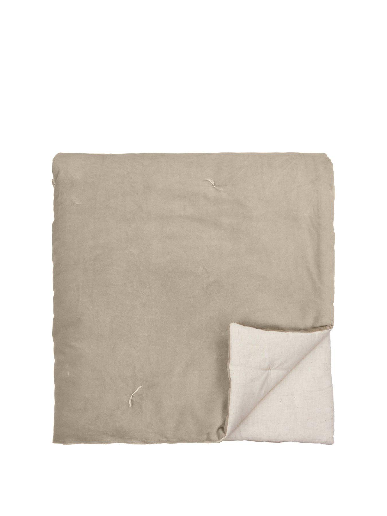 Image 2 of 5 of Wylder EDIE 140X220 BEDSPREAD