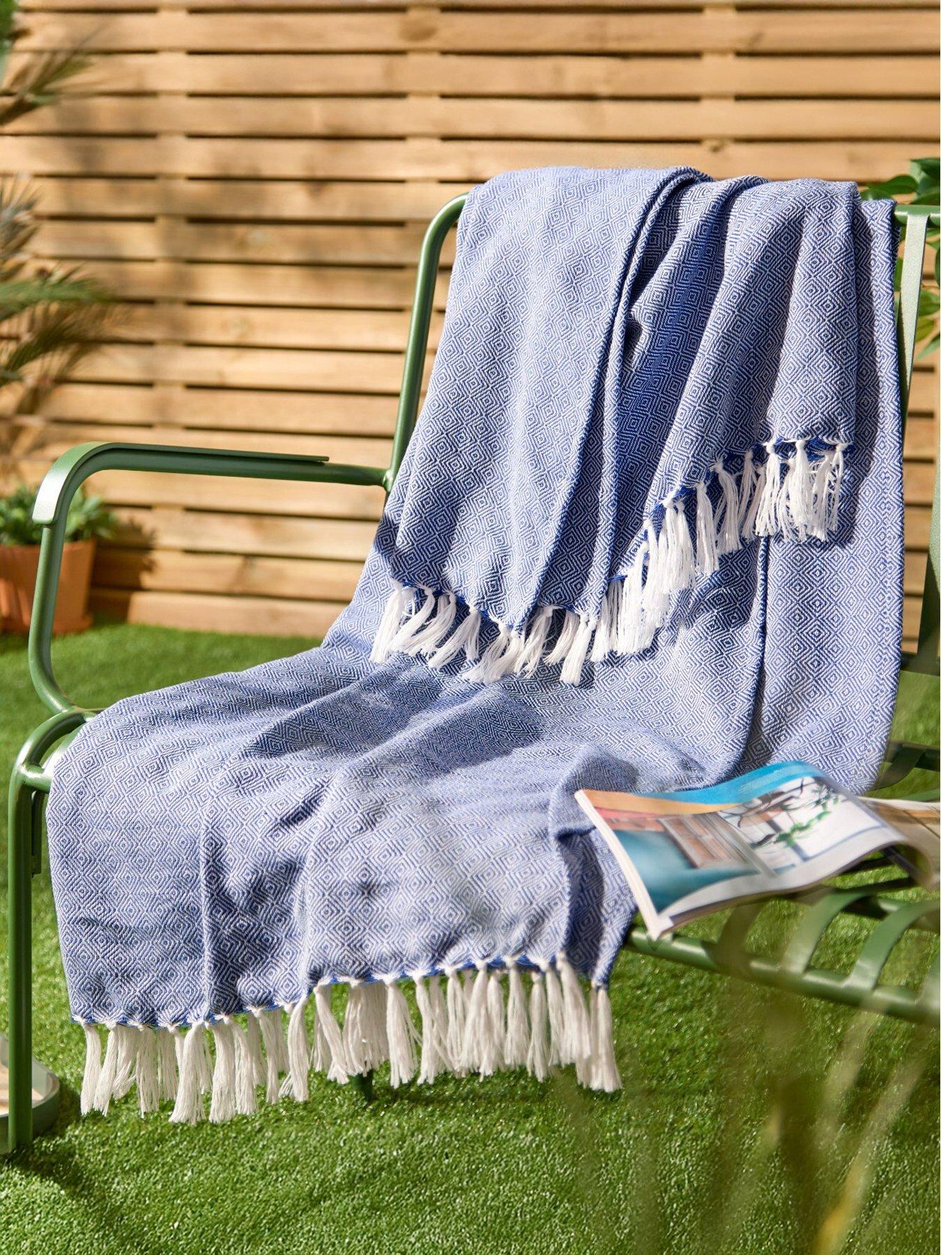 Furn Dessa 130X180 Outdoor Throw